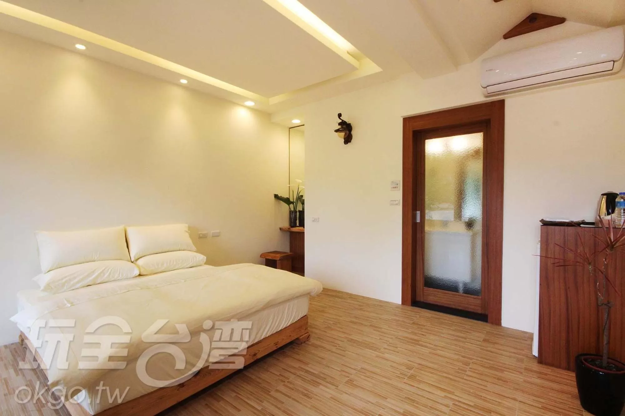 Photo of the whole room, Bed in Chien Ching B&B