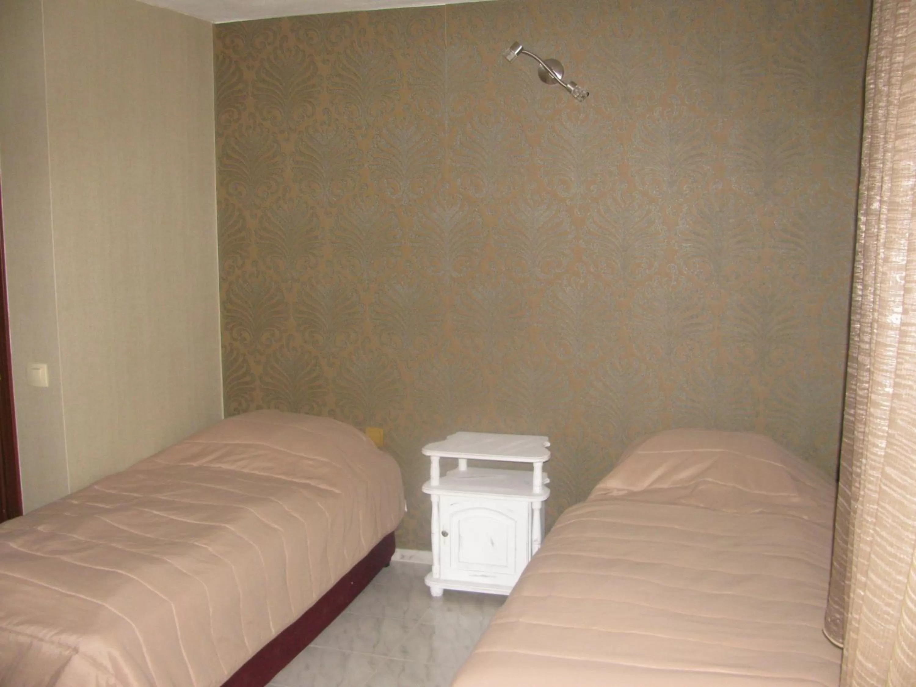 Photo of the whole room, Bed in Family Hotel Kartala