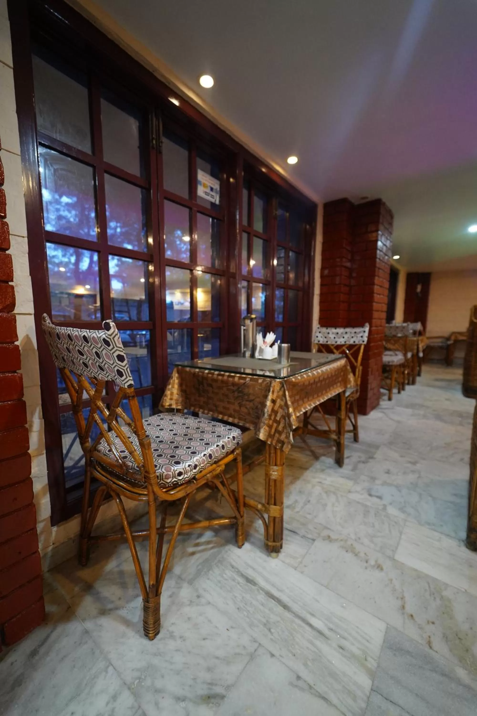 Restaurant/places to eat in Hotel Palmyra Grand Inn