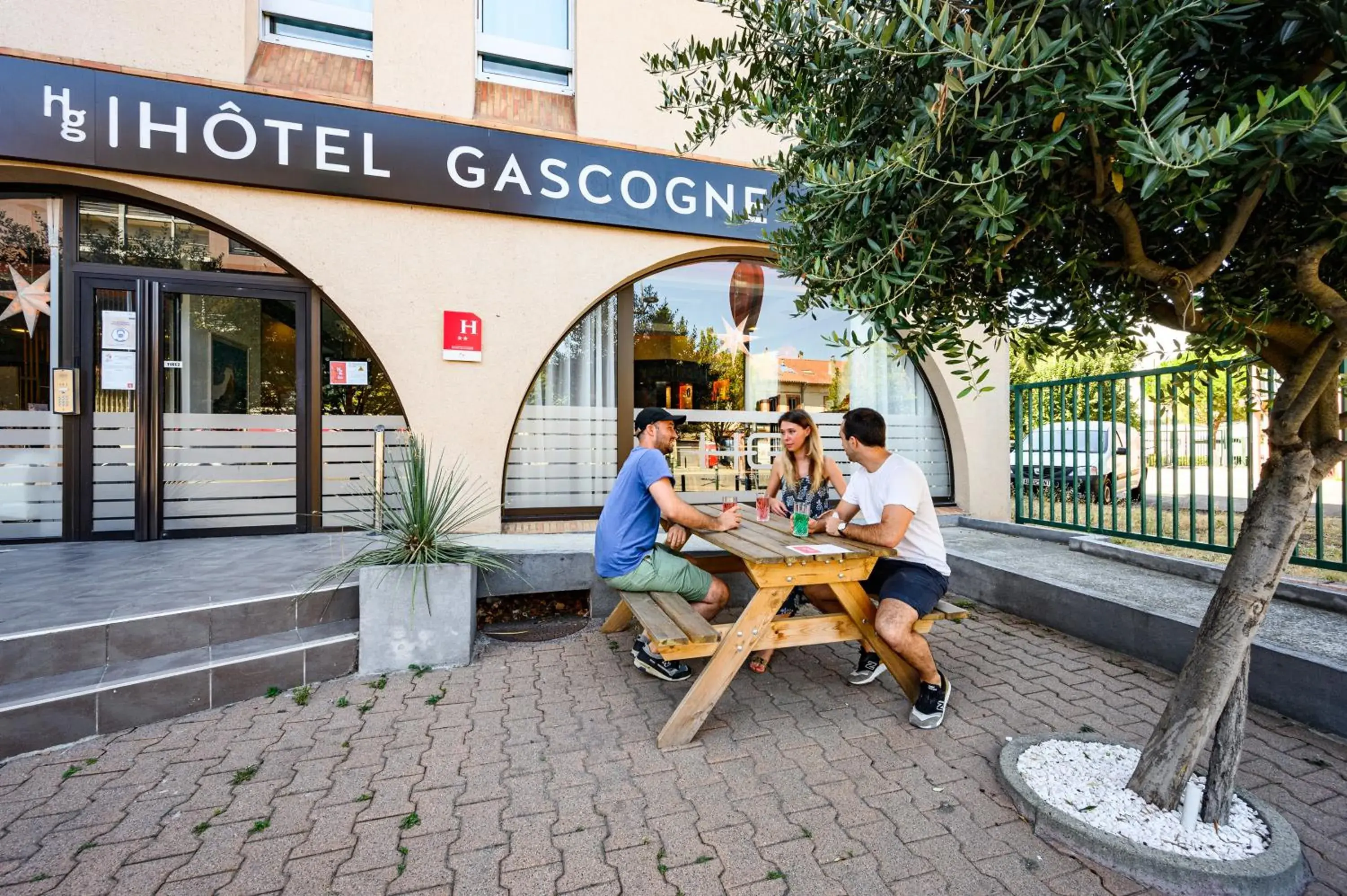 Staff in Hotel Gascogne