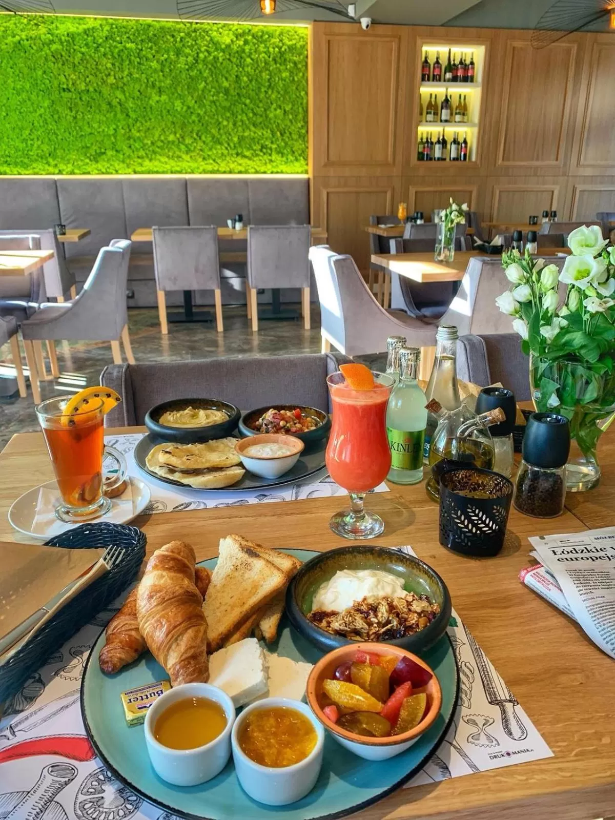 Breakfast in Villa Palladium