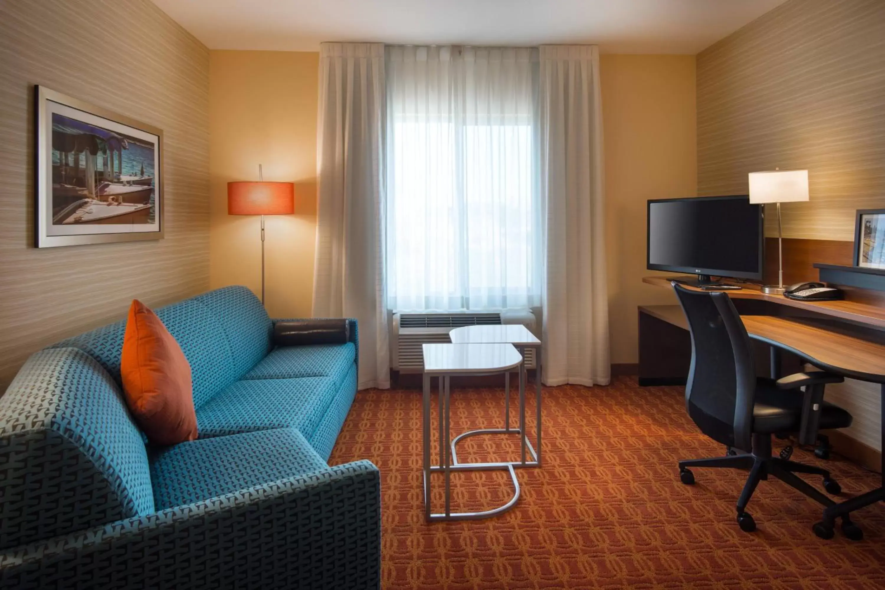 Living room, Seating Area in Fairfield Inn & Suites by Marriott Tustin Orange County