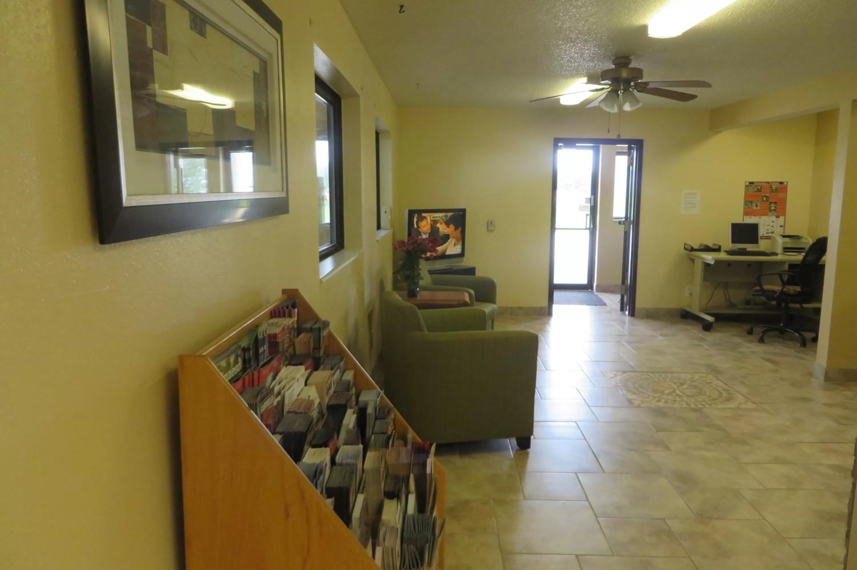 Banquet/Function facilities in Super 8 by Wyndham Grinnell IA