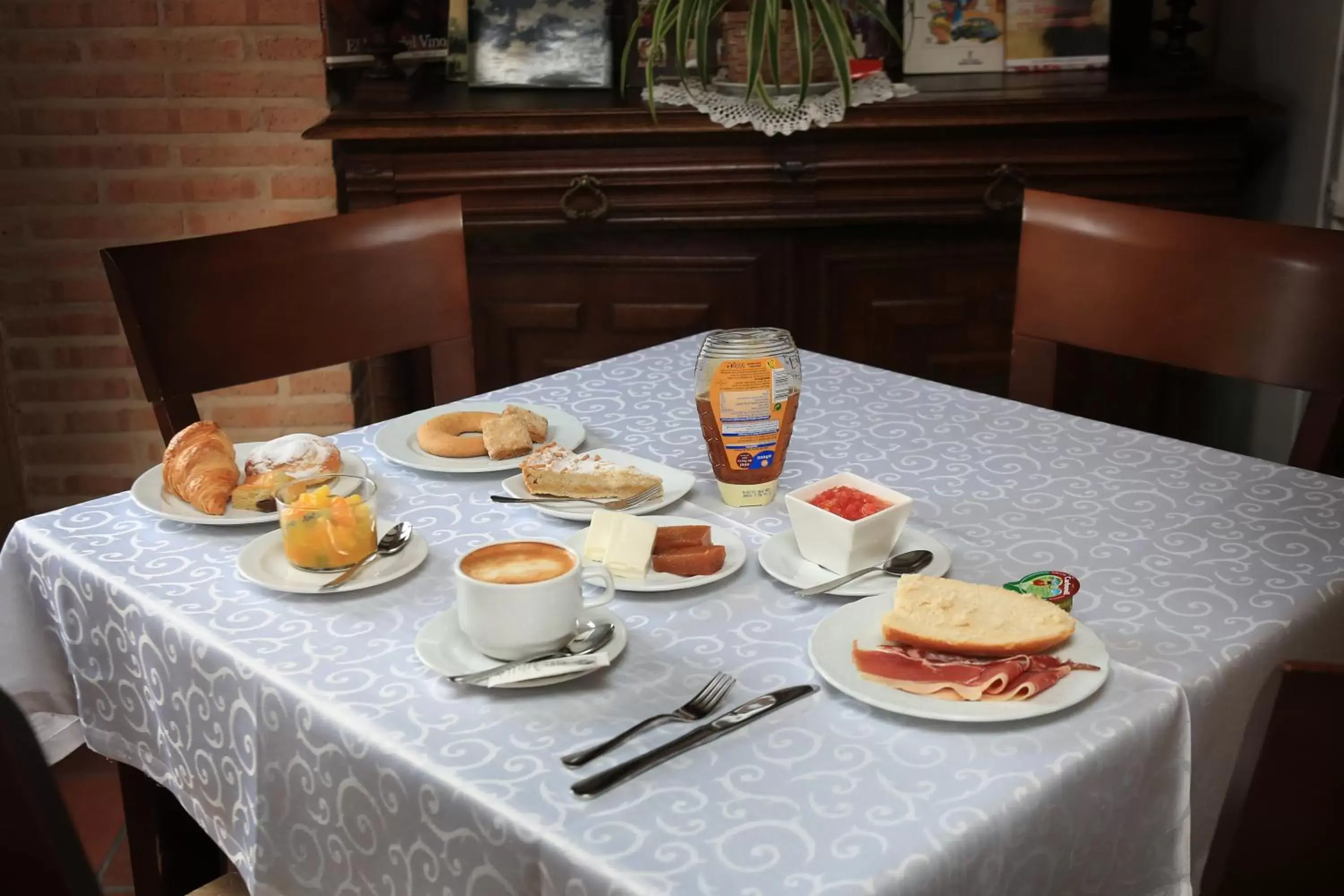 Buffet breakfast, Breakfast in Hotel Doña Manuela