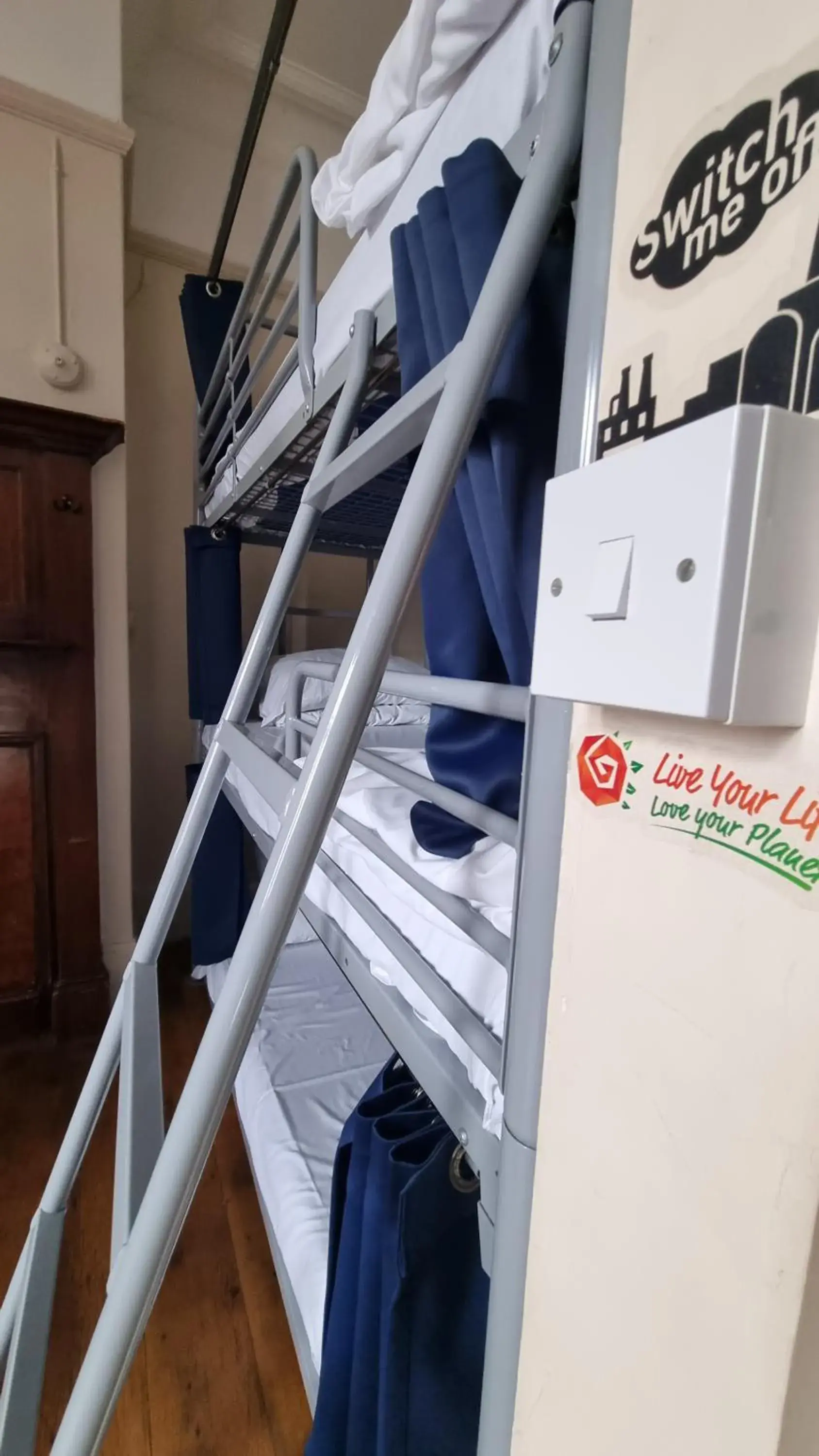  Bed in 9 Bed Female Dorm Ensuite in St Christopher's Hammersmith