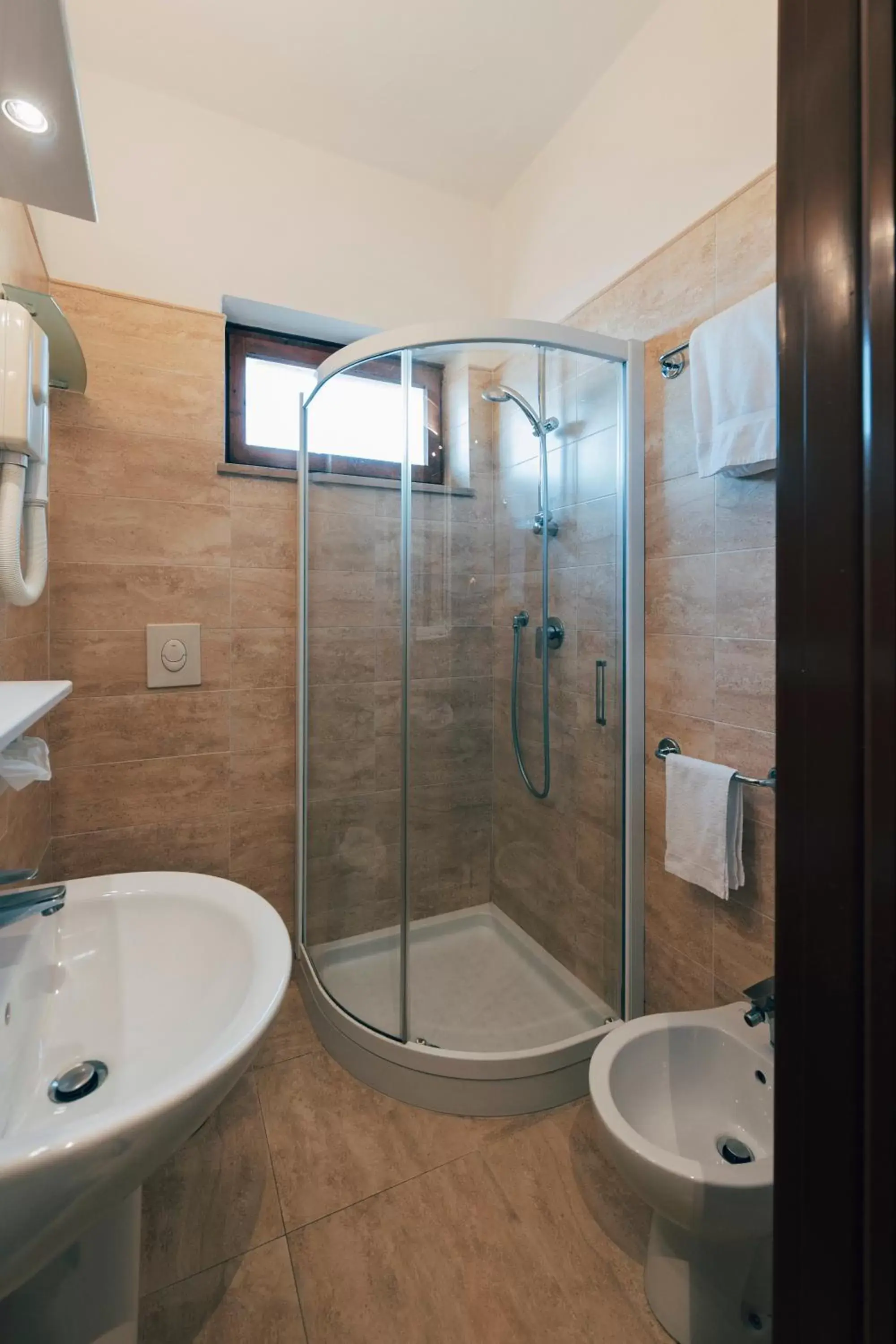 Bedroom, Bathroom in Hotel San Luca