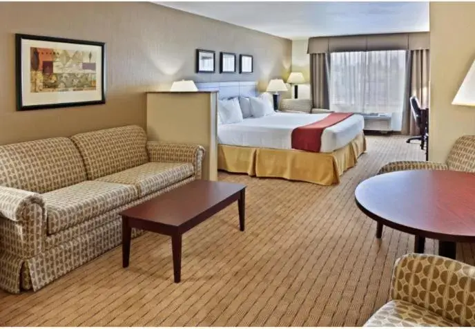 Holiday Inn Express Hotel & Suites Vancouver Mall-Portland Area, an IHG Hotel