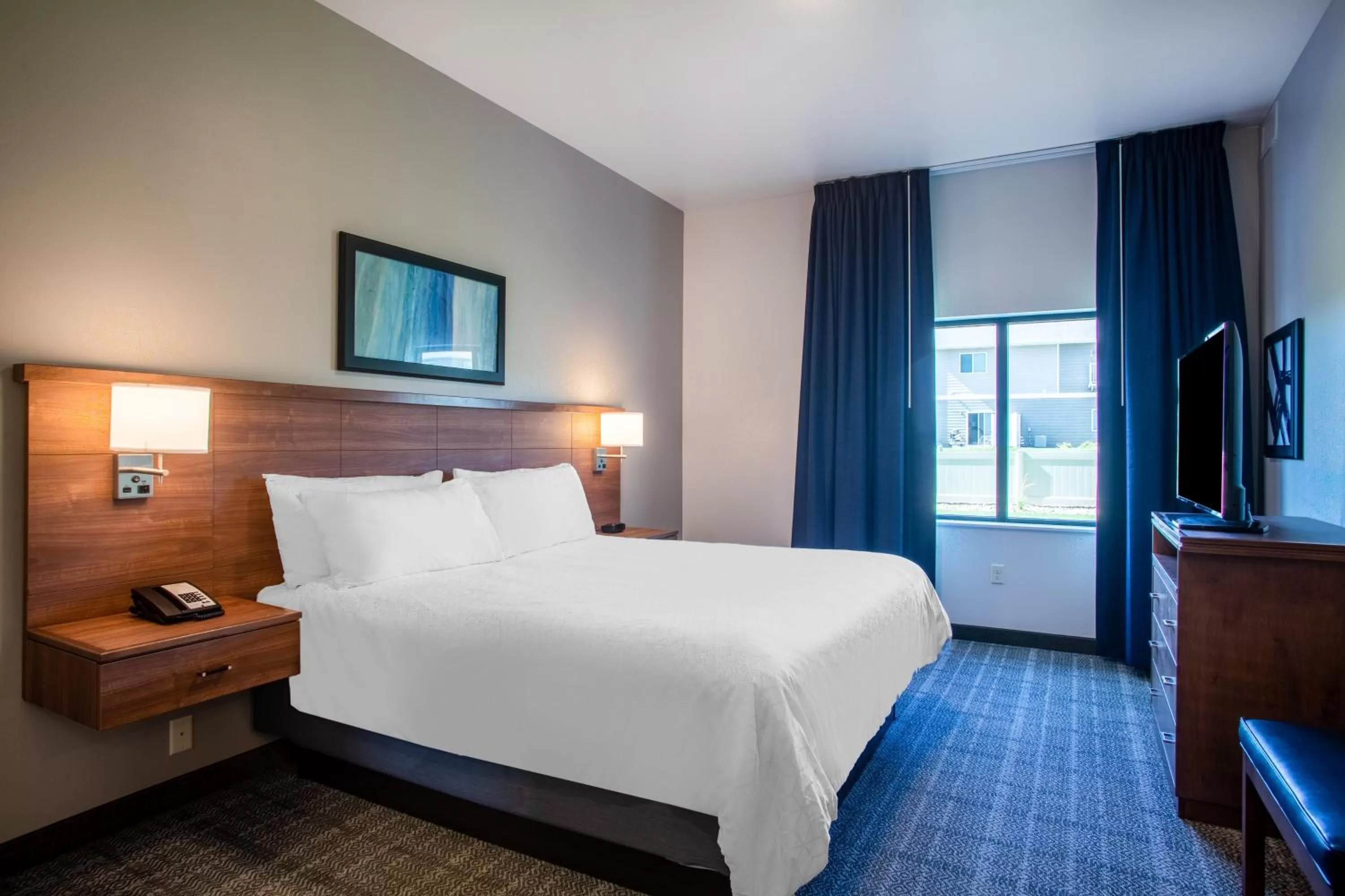 Photo of the whole room, Bed in Staybridge Suites - Sioux Falls Southwest by IHG