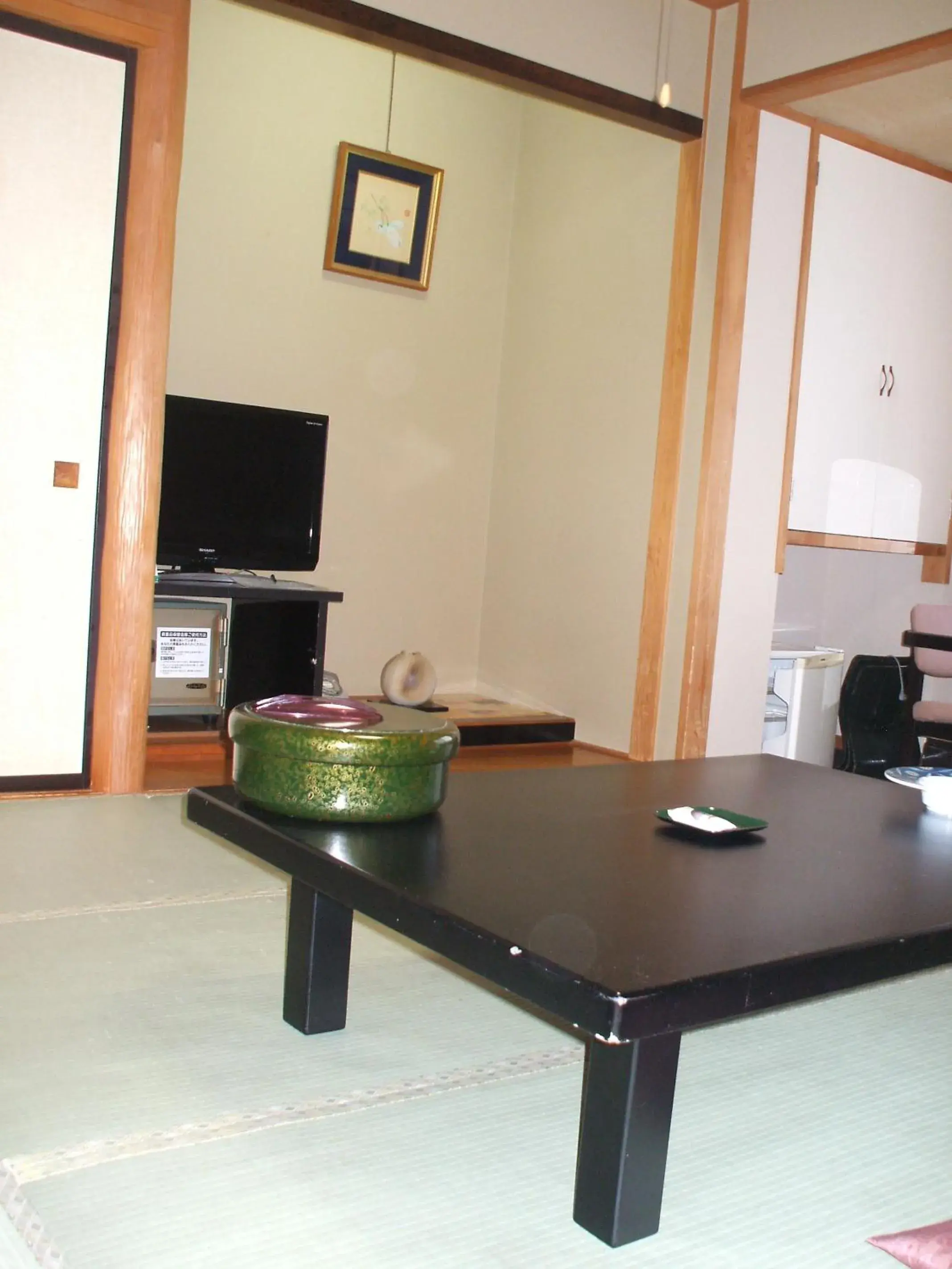 TV and multimedia, TV/Entertainment Center in Fujiya Ryokan