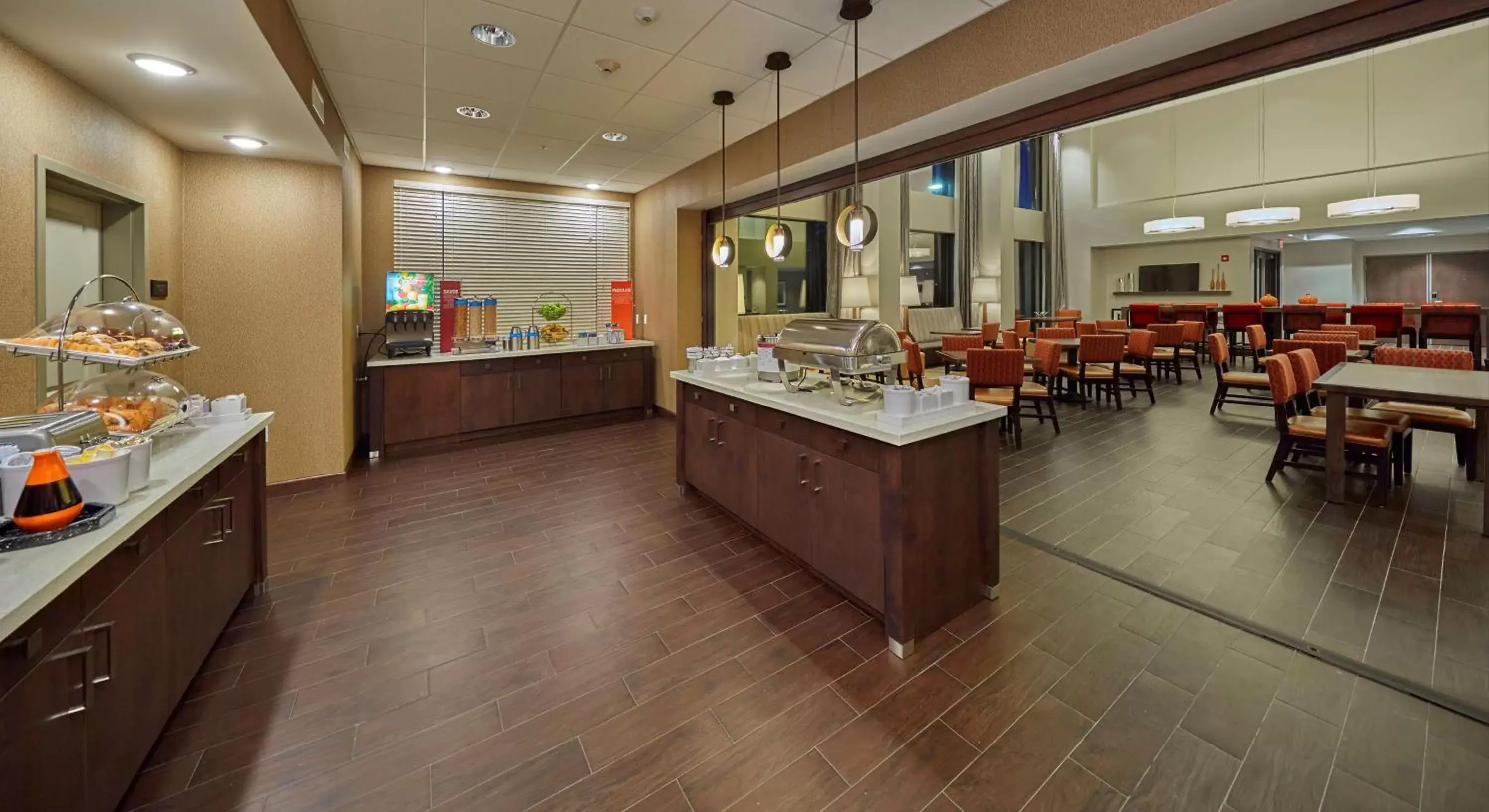 Dining area, Restaurant/Places to Eat in Hampton Inn & Suites Hood River