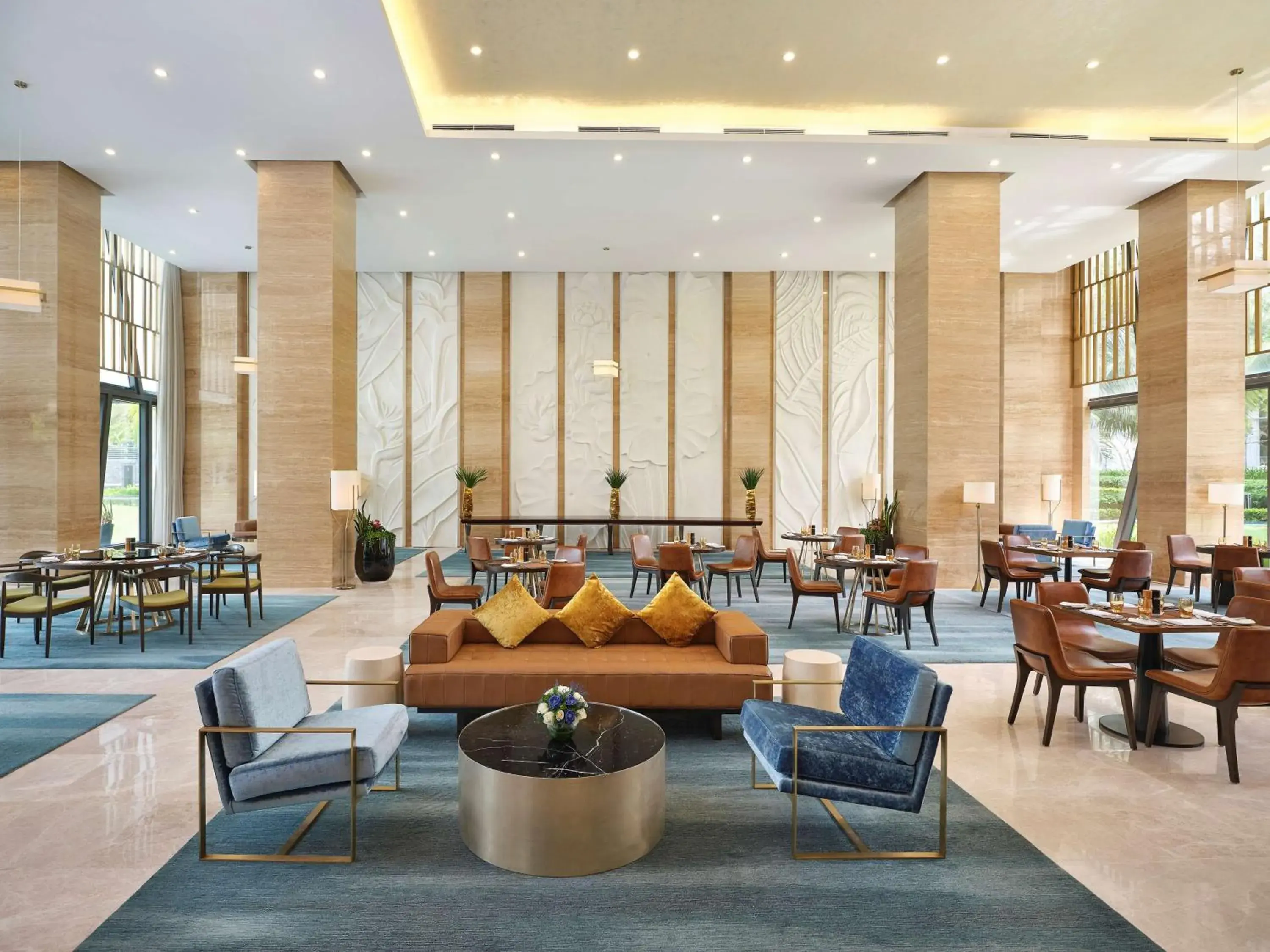 Lounge or bar in Radisson Blu Resort Phu Quoc