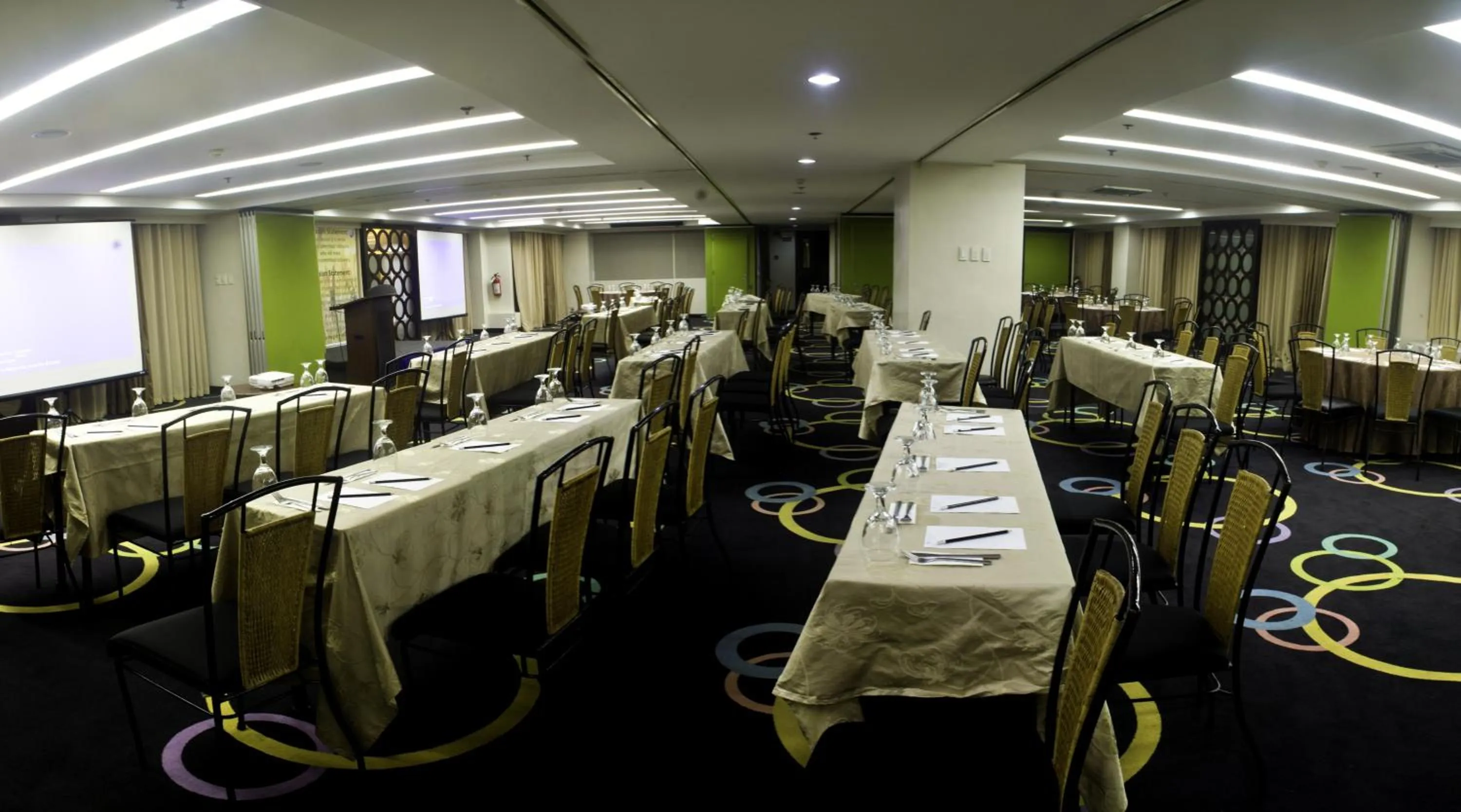 Banquet/Function facilities in El Cielito Inn - Sta. Rosa