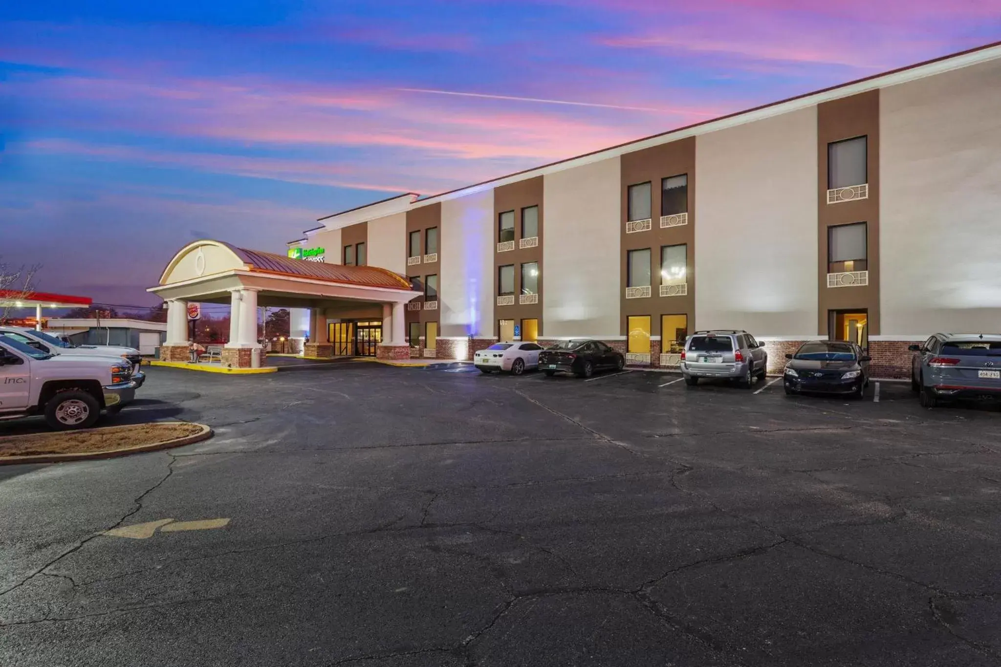 Property Building in Holiday Inn Express New Albany, an IHG Hotel