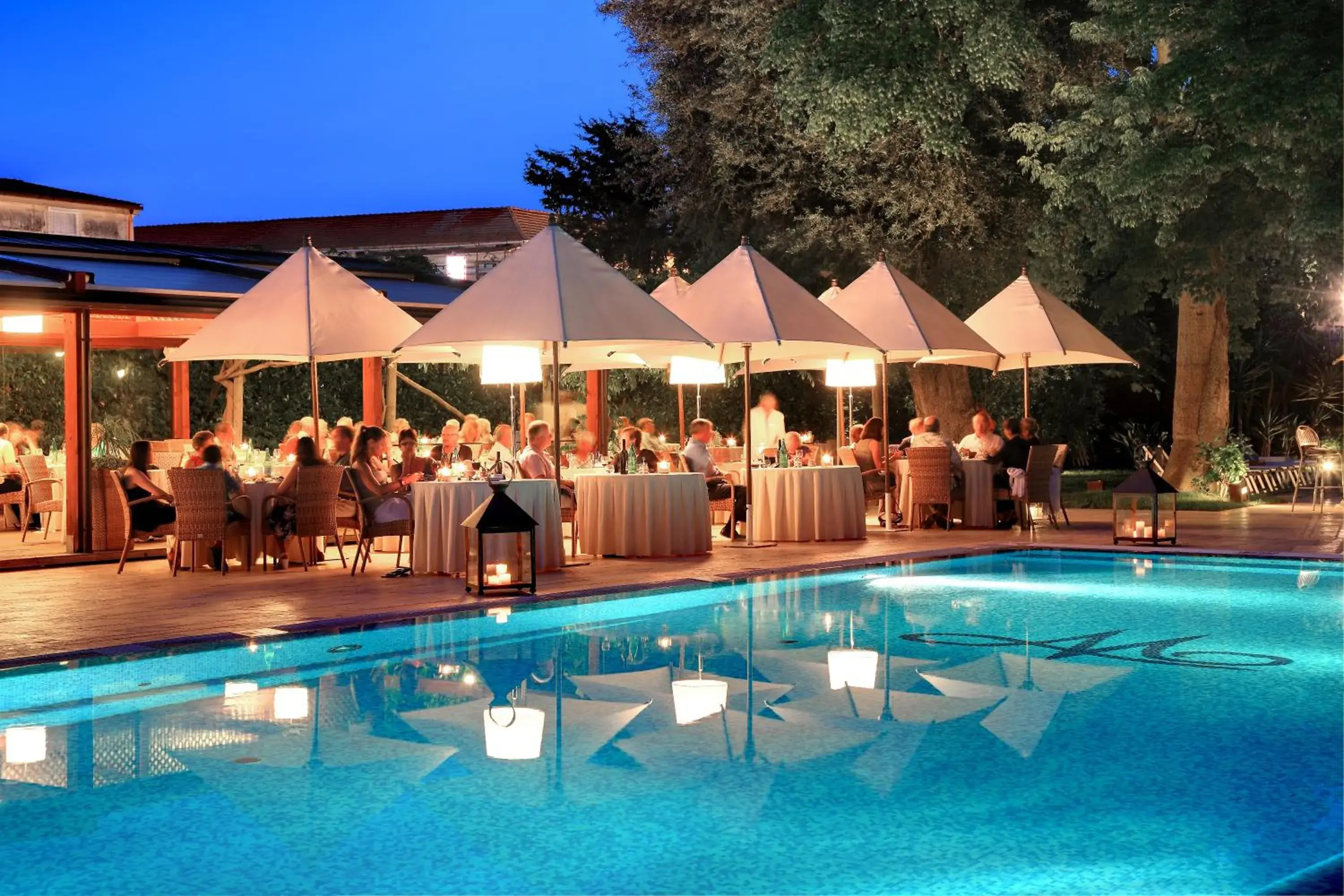 Balcony/Terrace, Swimming Pool in Hotel Mediterraneo