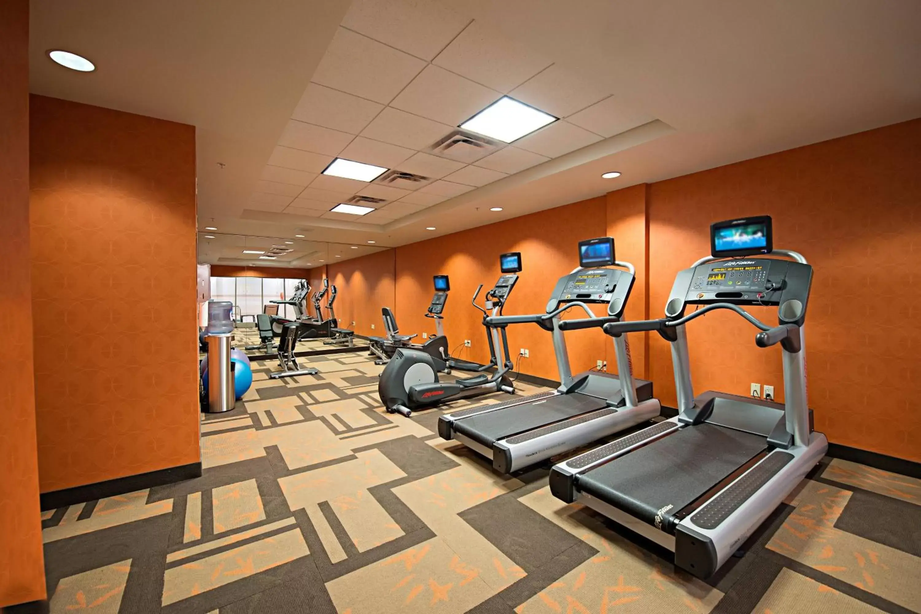 Fitness centre/facilities, Fitness Center/Facilities in Courtyard by Marriott Halifax Downtown