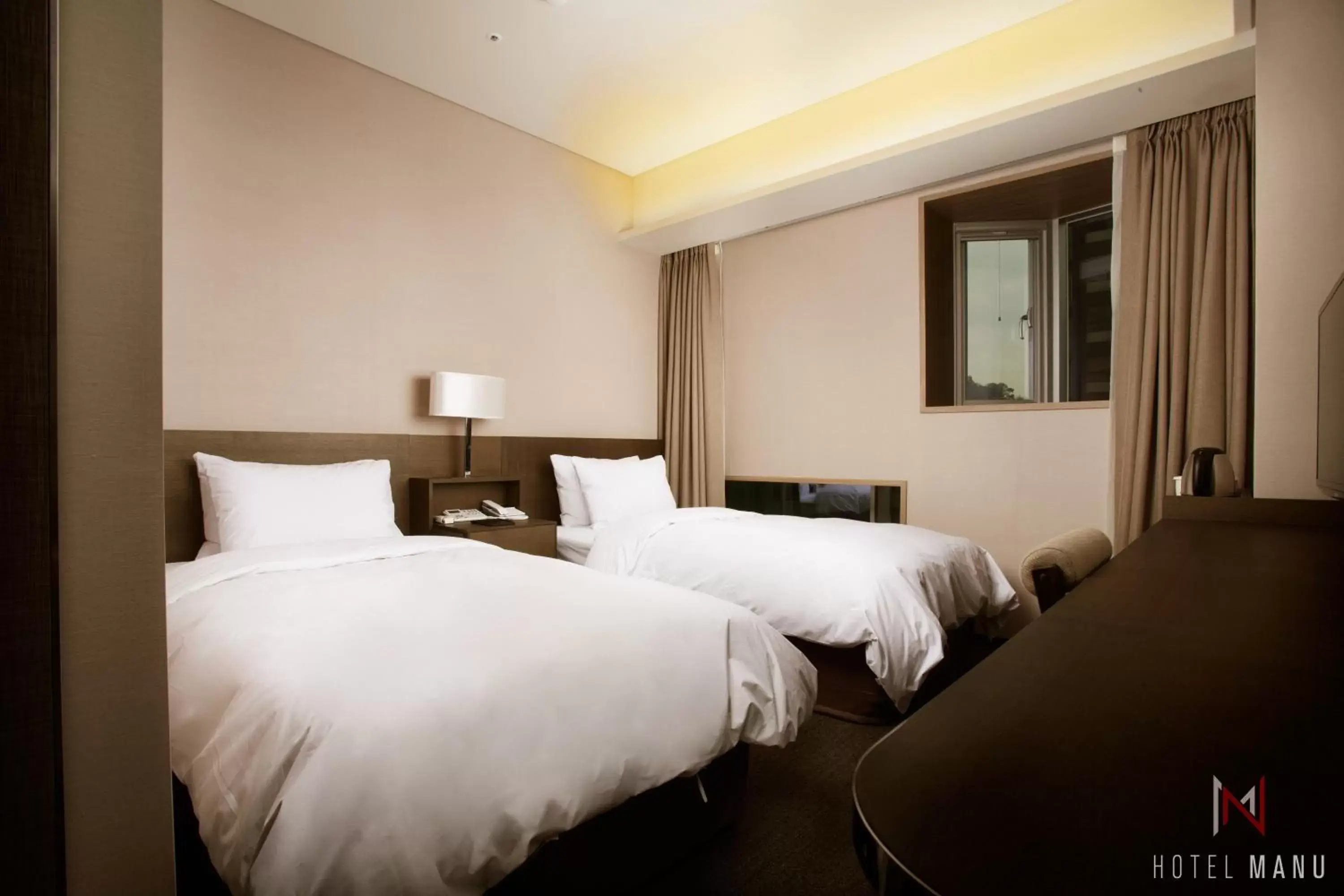 Photo of the whole room, Bed in Hotel Manu Seoul