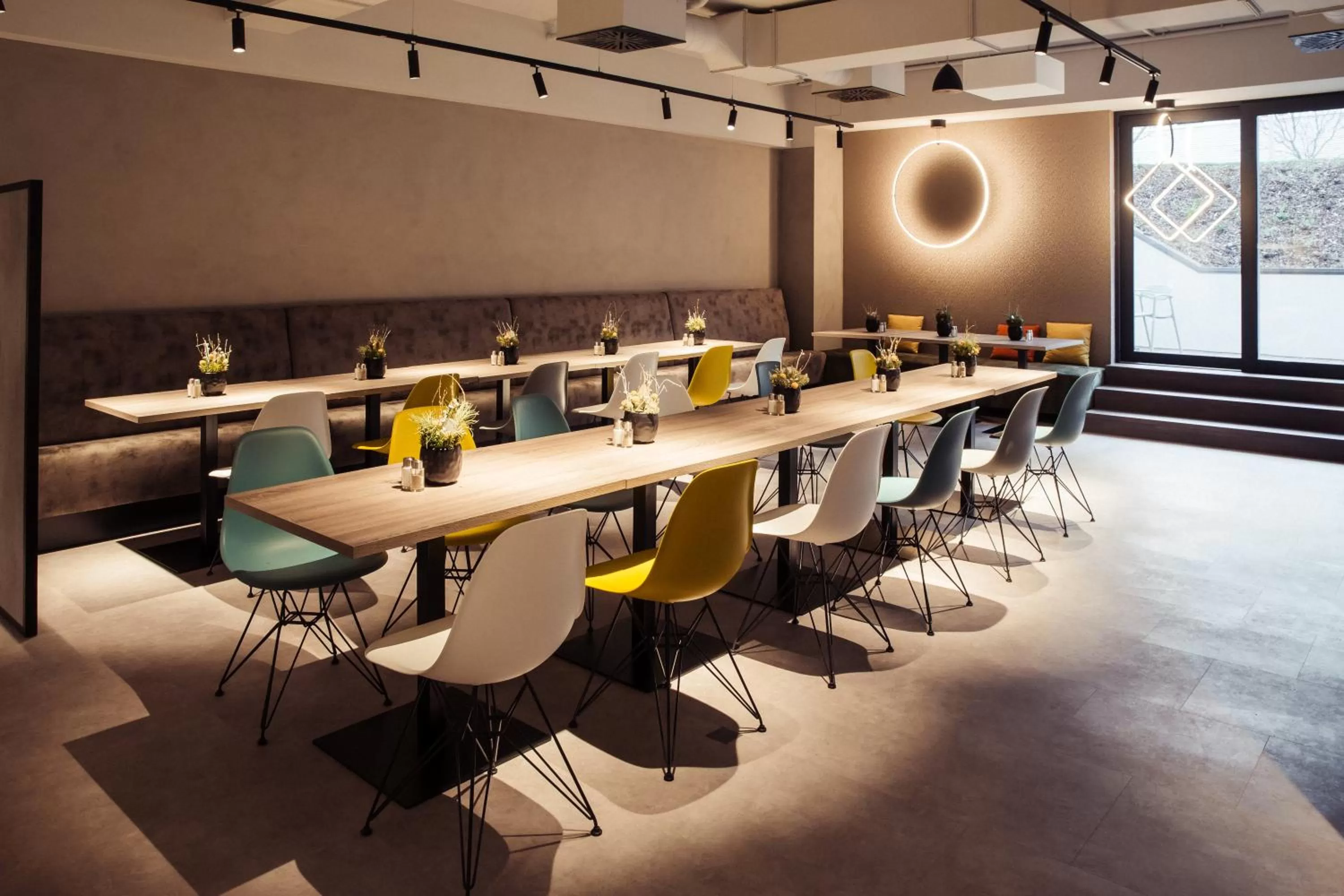 Restaurant/places to eat in Hotel Rainers21