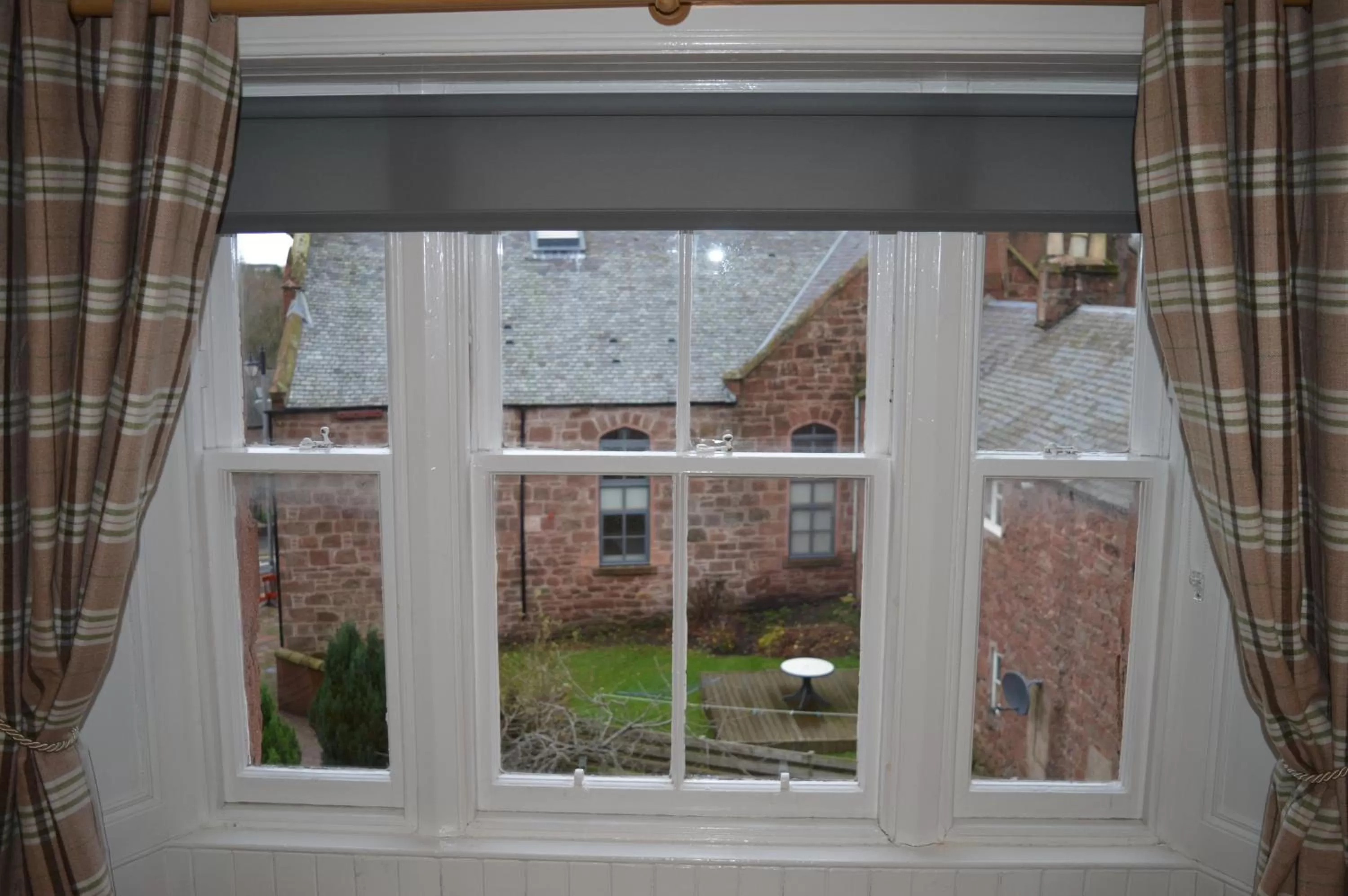 Day in Airlie Arms Hotel