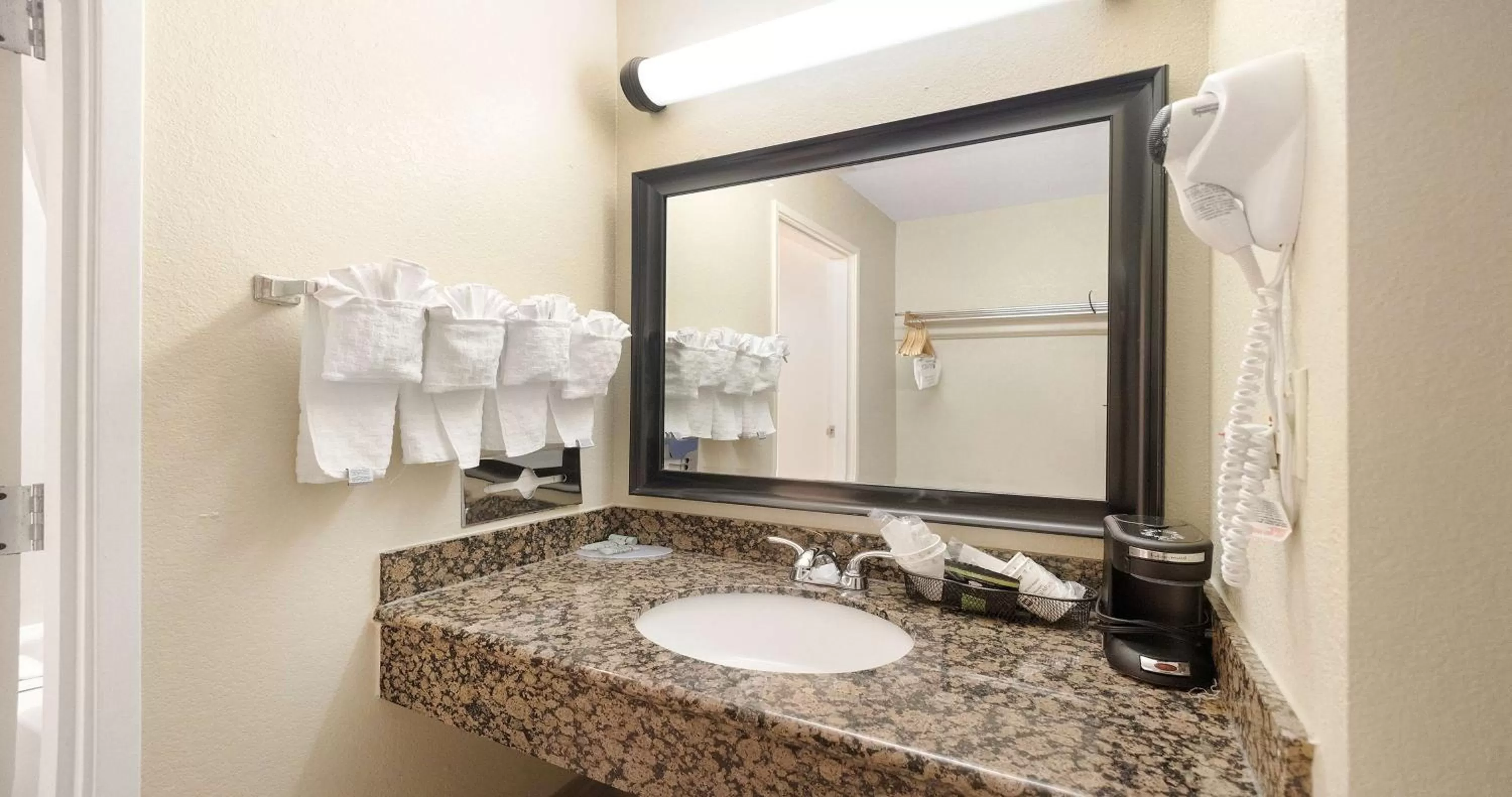 Bathroom in Best Western Amador Inn