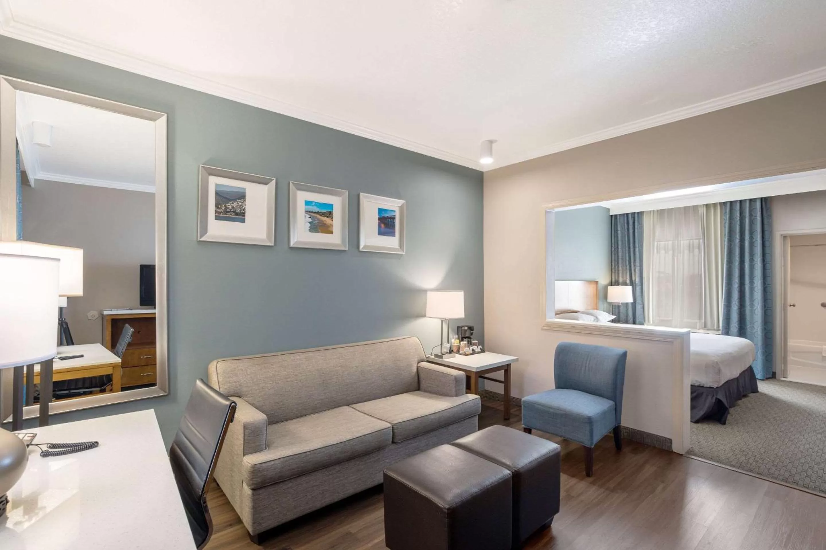 Bedroom, Bed in MainStay Suites Orange County John Wayne Airport