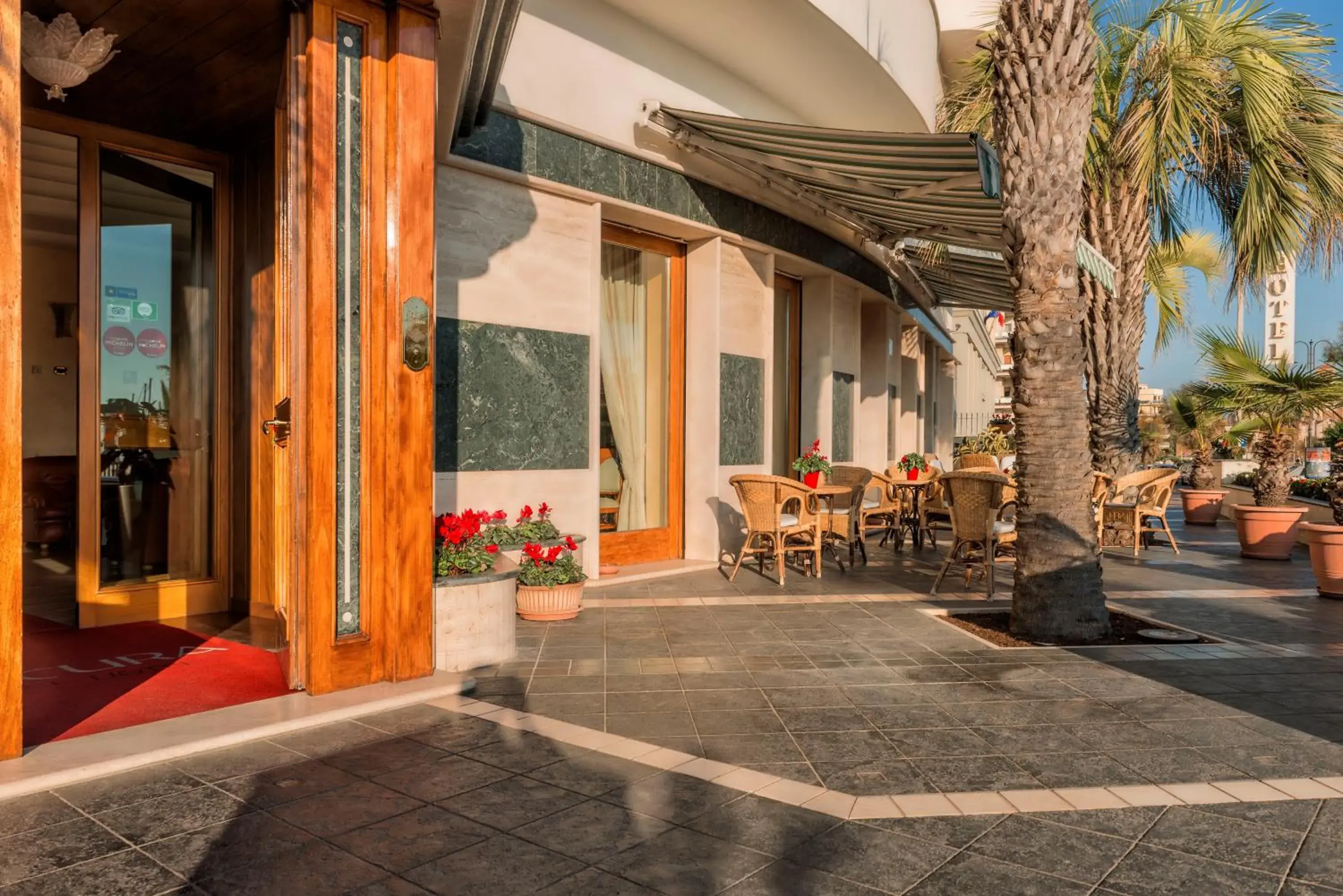 Balcony/Terrace in Astura Palace Hotel