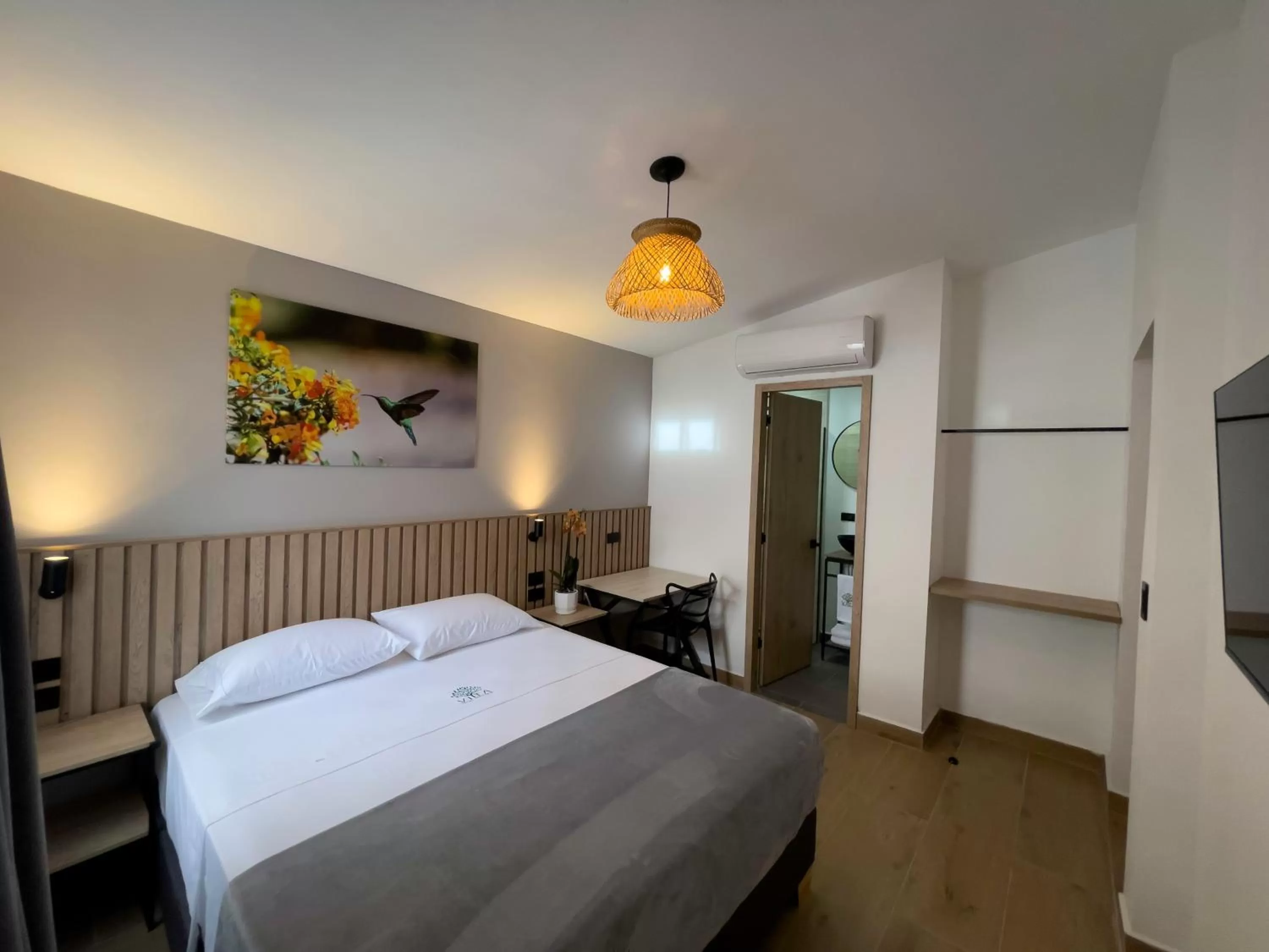 Bedroom, Bed in Vita Hotel Boutique - Aire Acondicionado & Desayuno