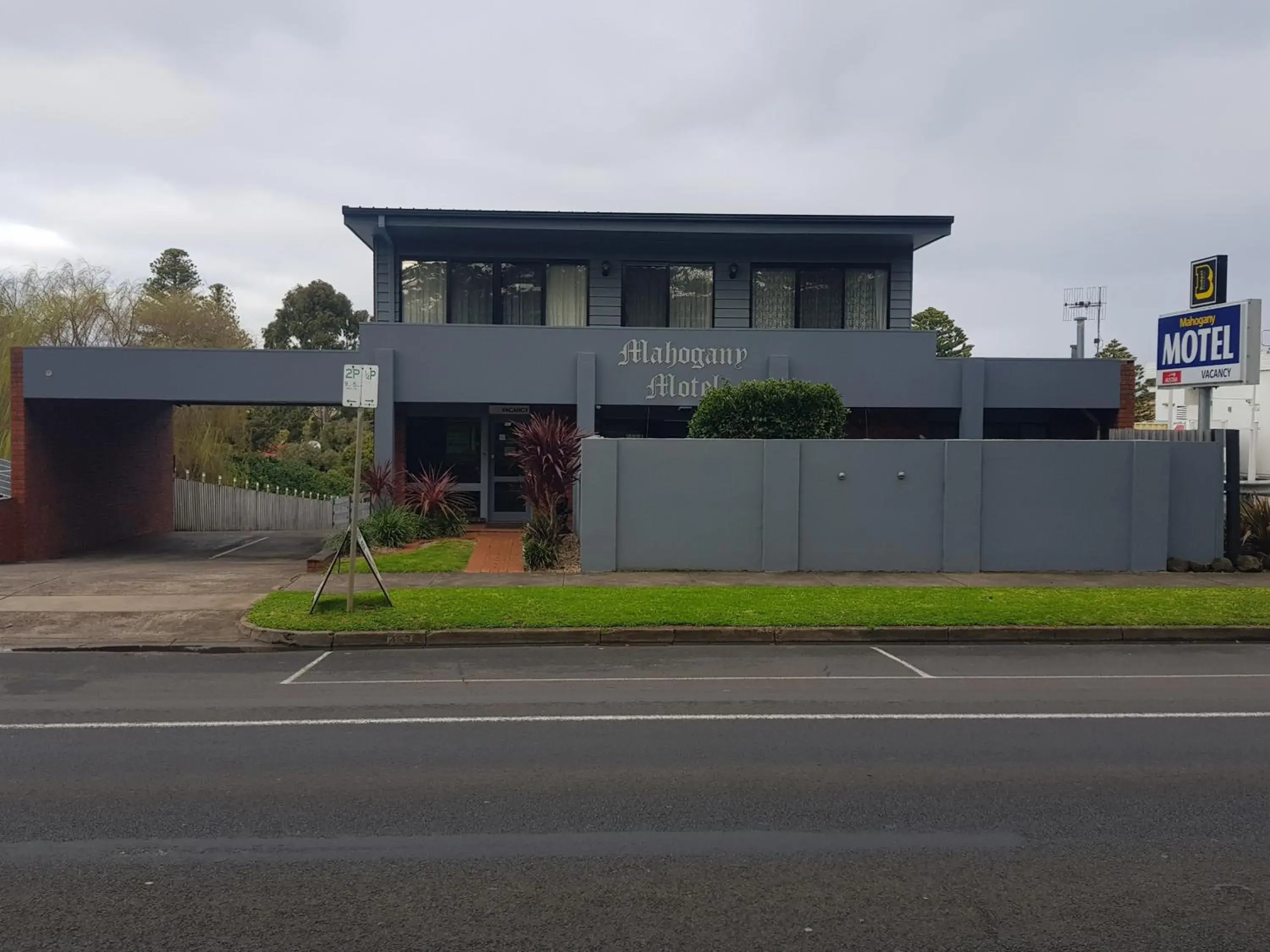 Property Building in Mahogany Motel