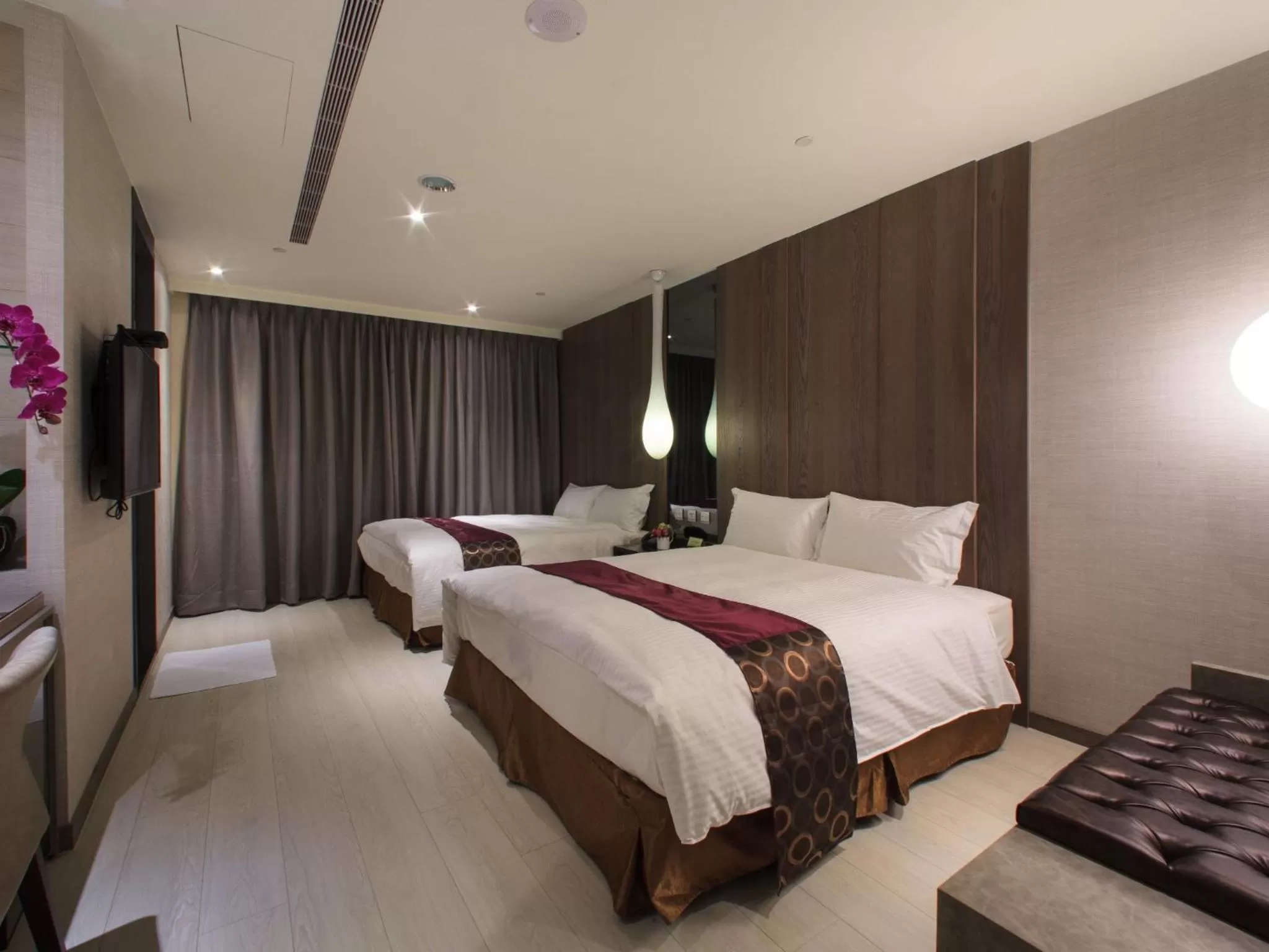 Bed in Stay Hotel - Taichung Zhongqing