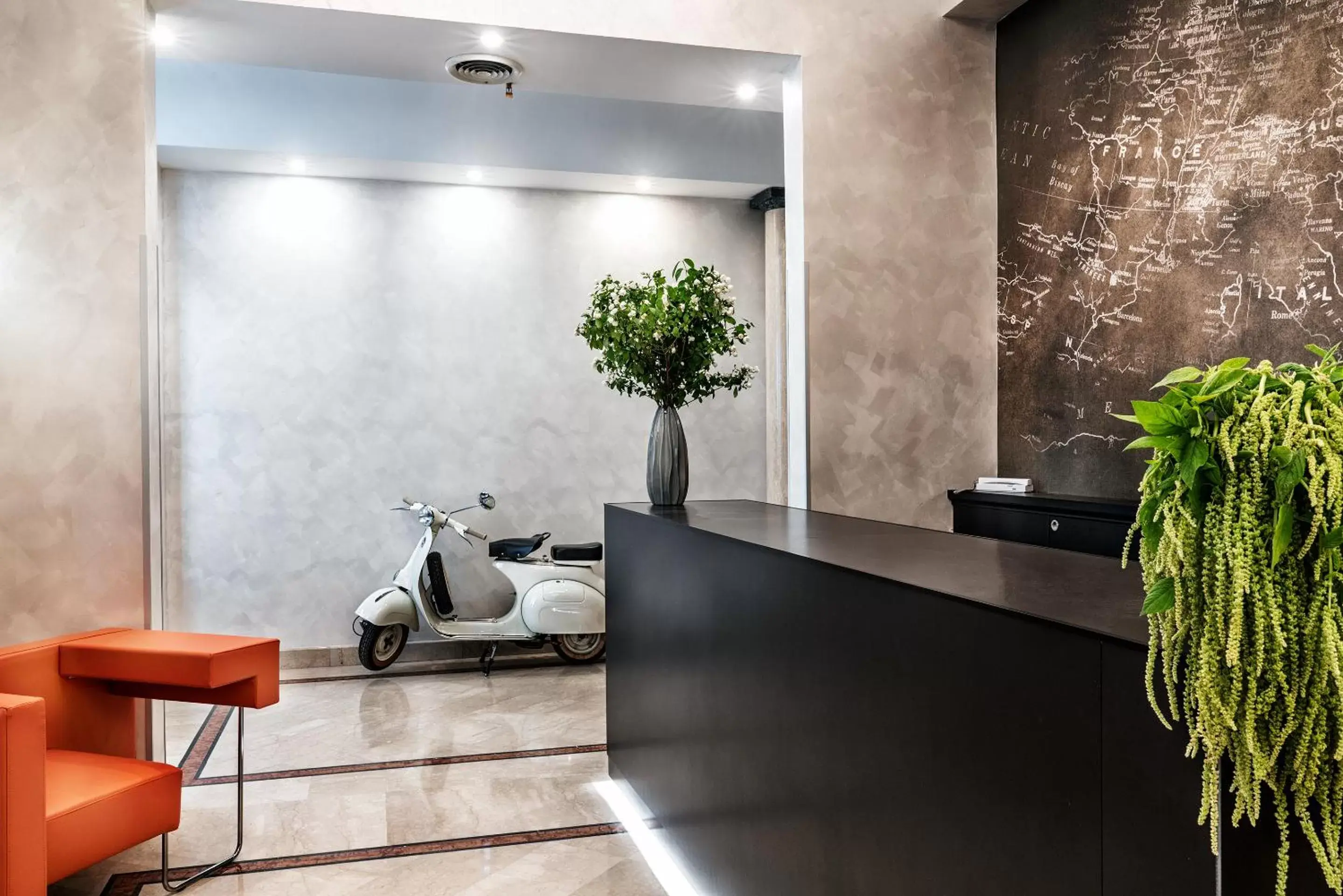 Property building, Lobby/Reception in Hotel Varese