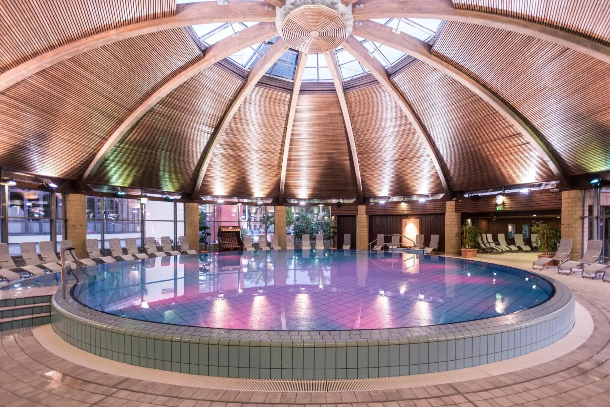 Hot Spring Bath, Swimming Pool in Sympathie-Hotel Fürstenhof