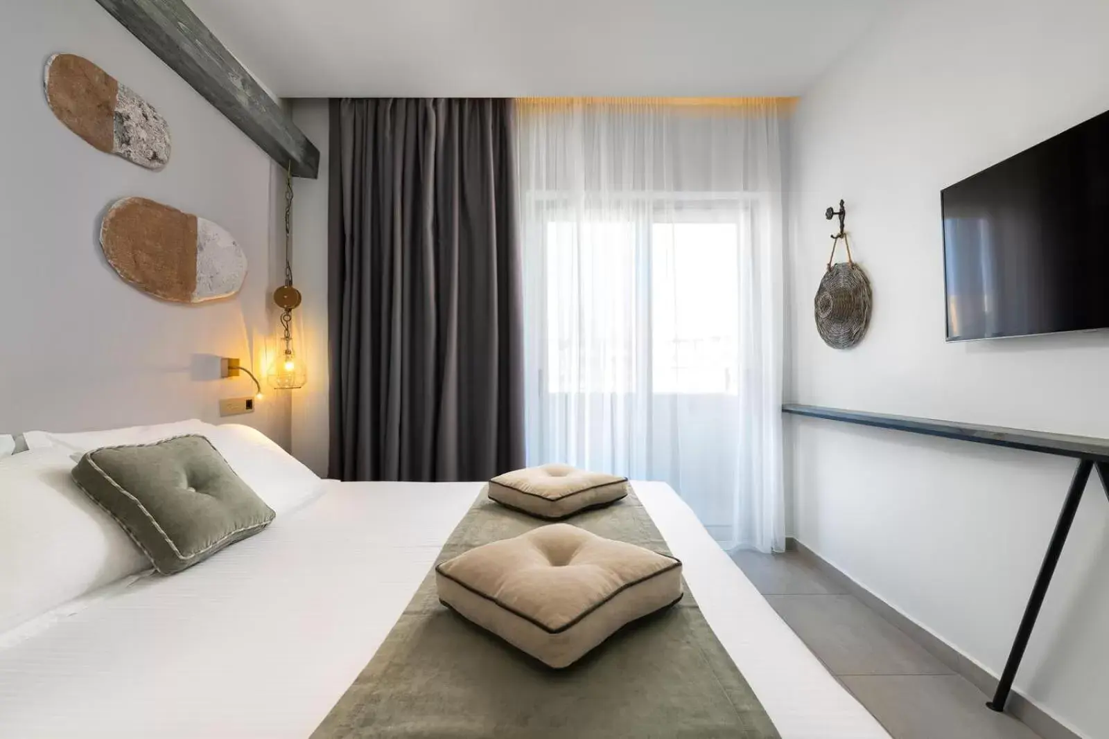 Bed in Elakati Luxury Boutique Hotel - Adults Only