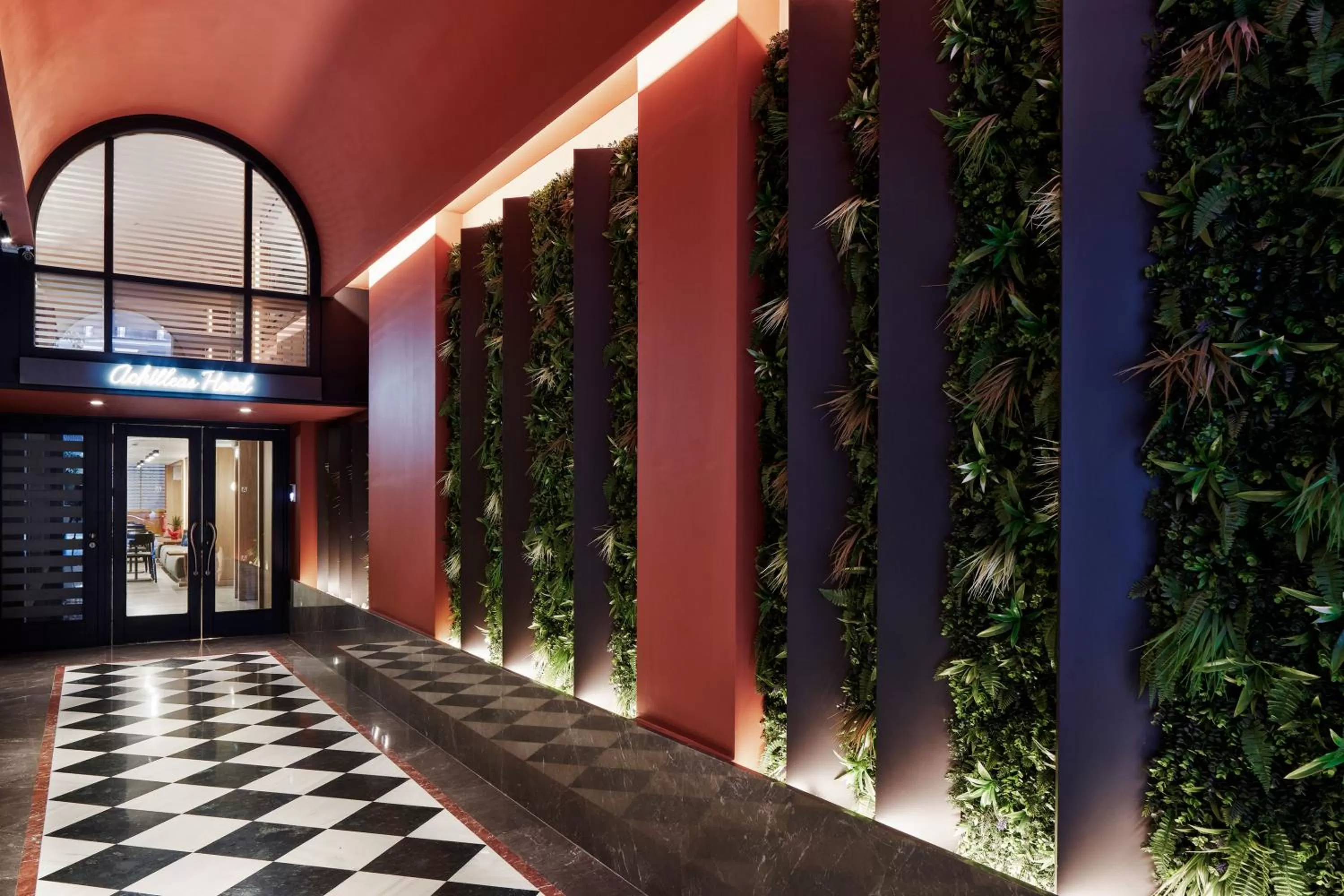 Facade/entrance in Hotel Achilleas