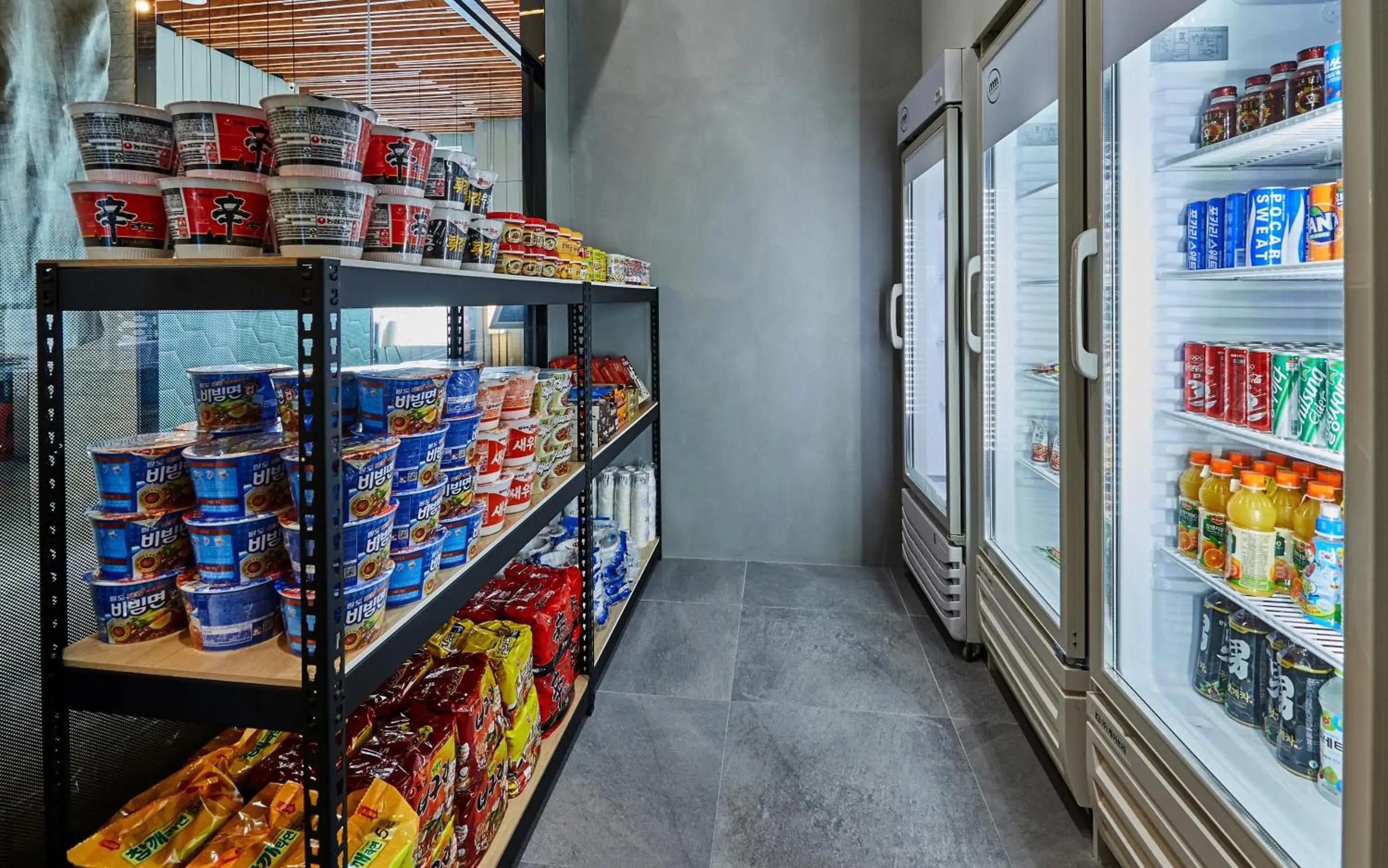 Food and drinks in Hotel Riverside Ulsan Food and drinks in Hotel Riverside Ulsan