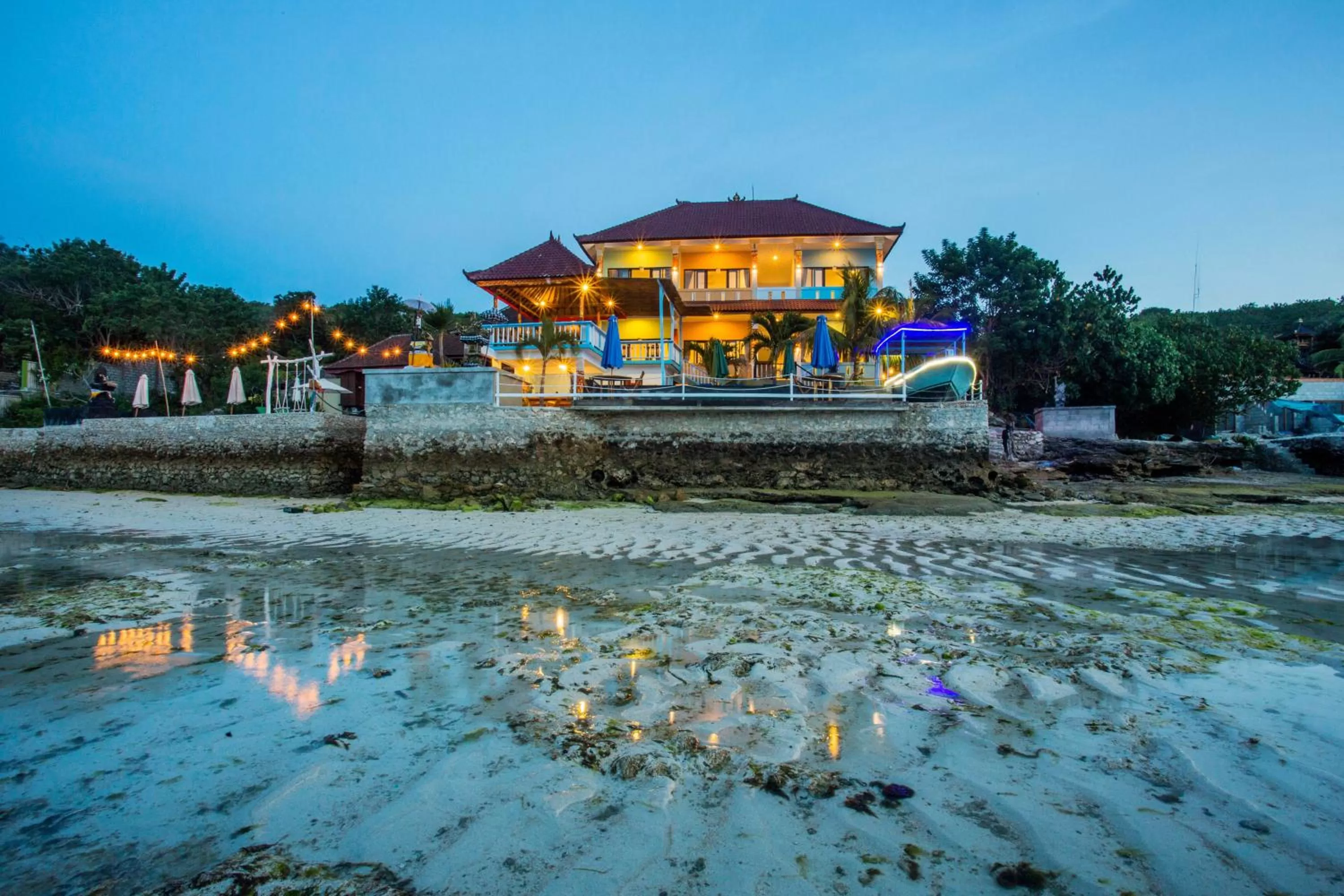 Property building in Aurora Beach View