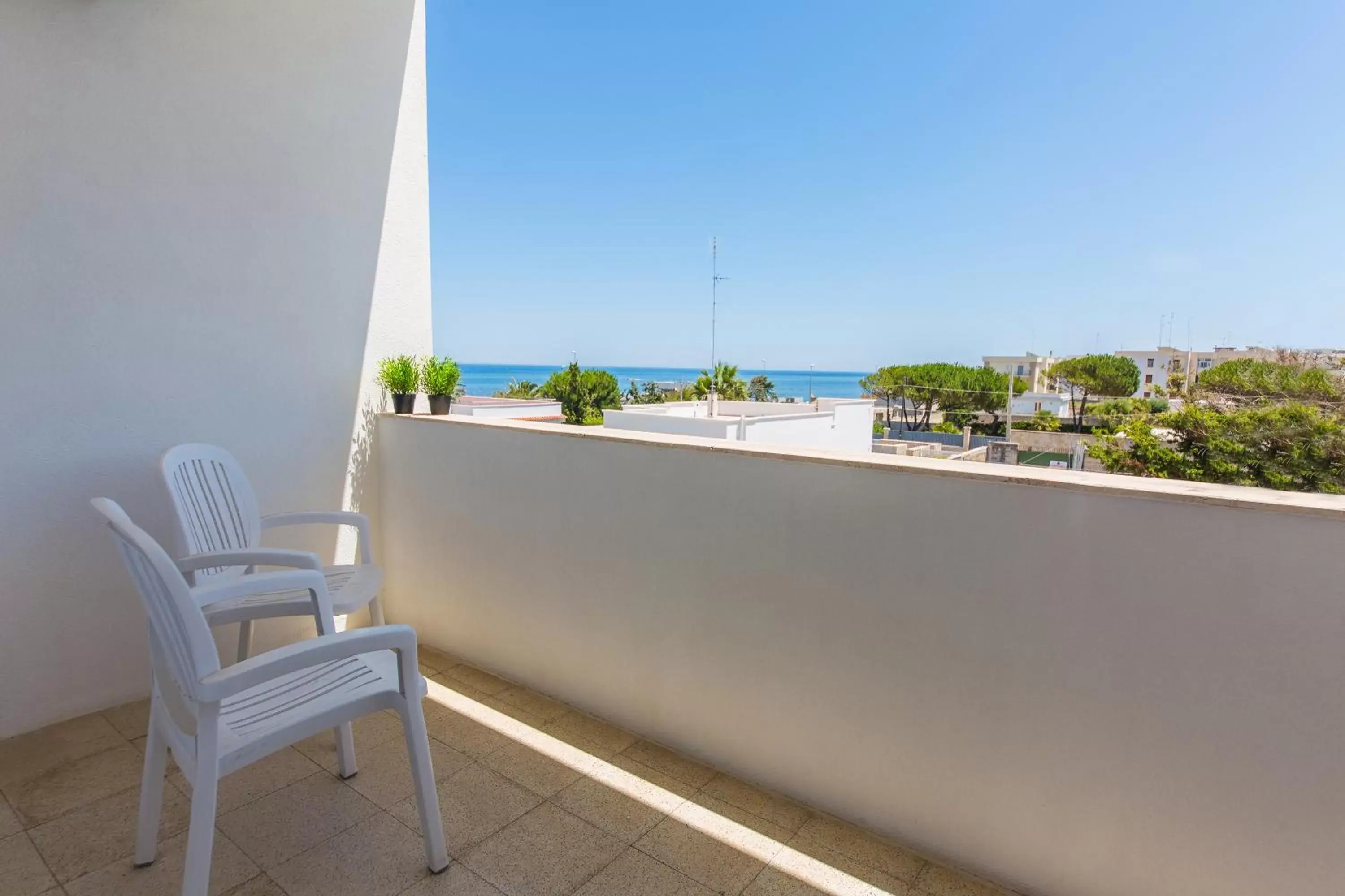 Sea view, Balcony/Terrace in Hotel Riviera