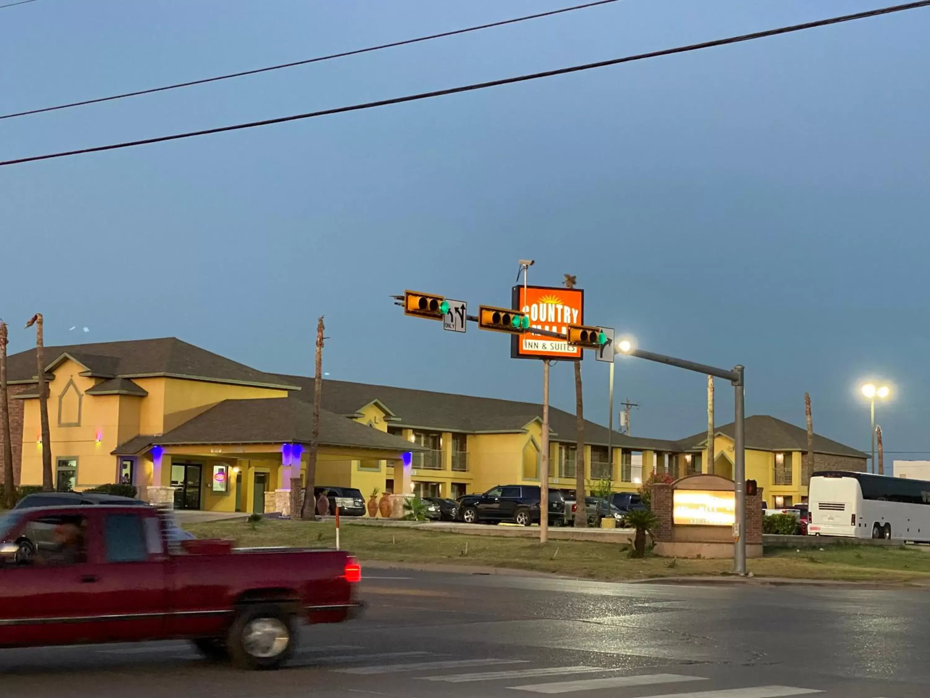 Property logo or sign, Property Building in Country Hill Inn & Suite Eagle Pass