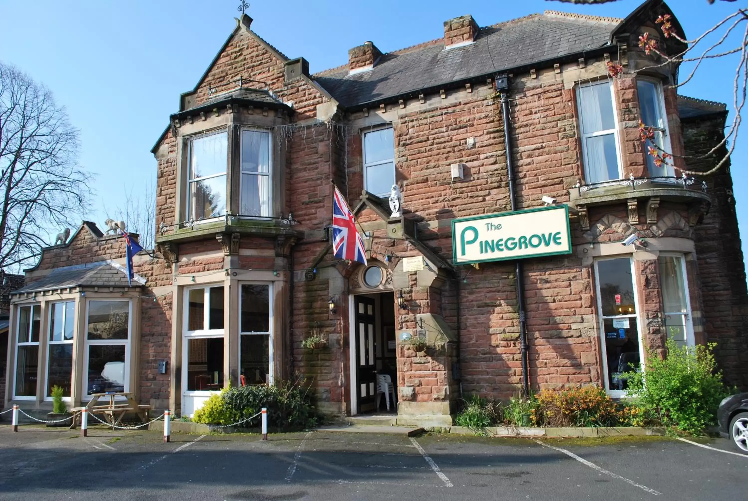 Property building in Pinegrove Hotel