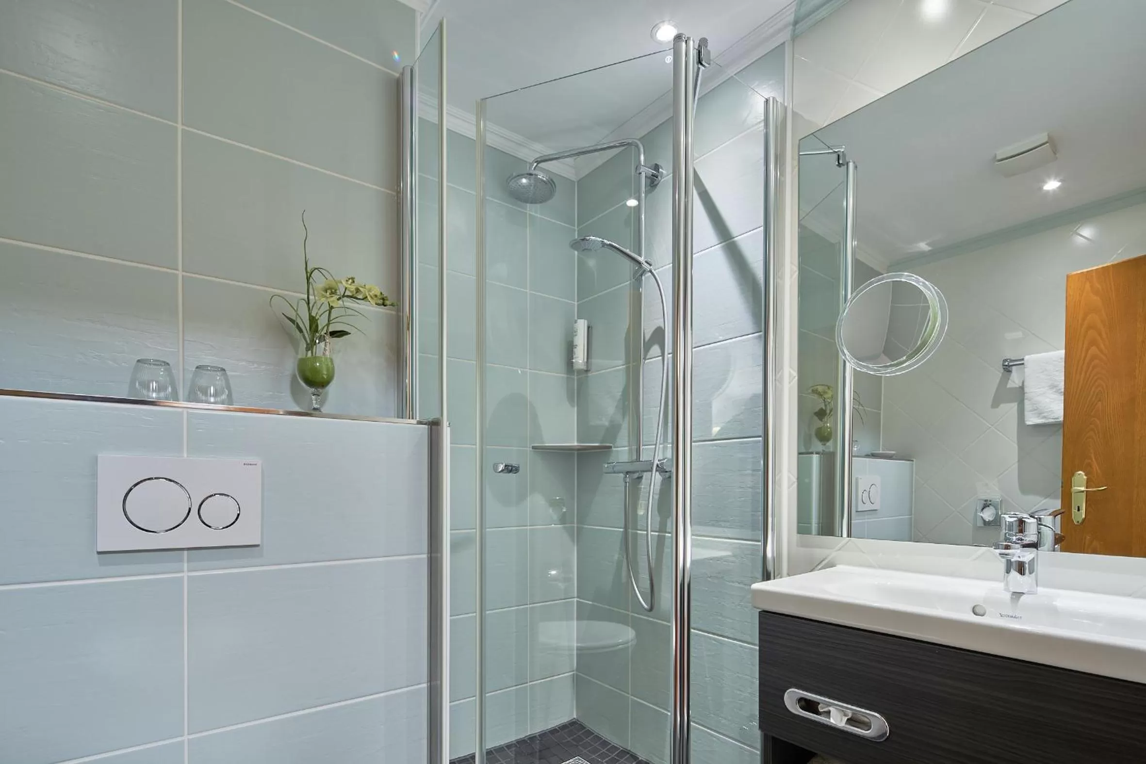 Bathroom in Hotel St. Georg Garni