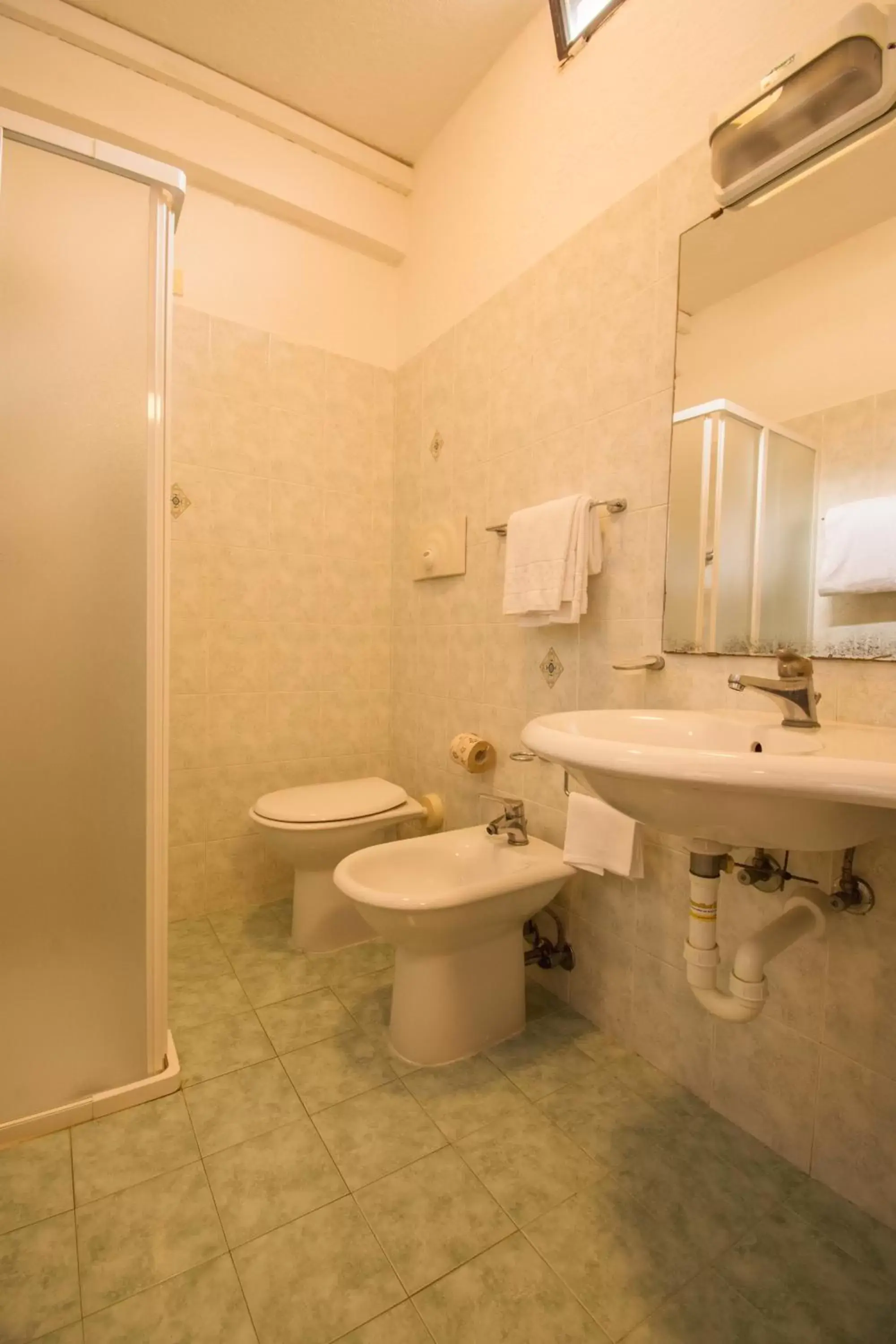 Bathroom in Hotel Cantalodole