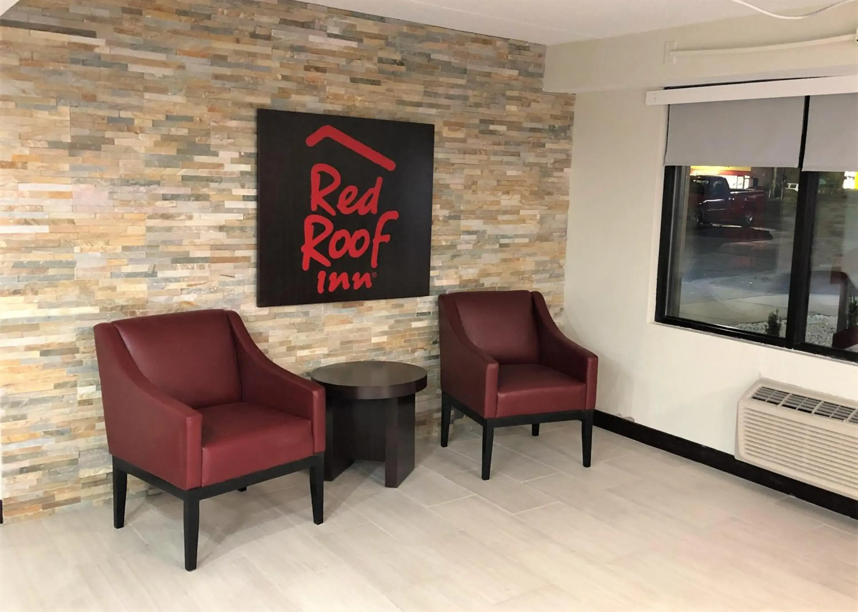 Lobby or reception, Seating Area in Red Roof Inn Greenville, NC