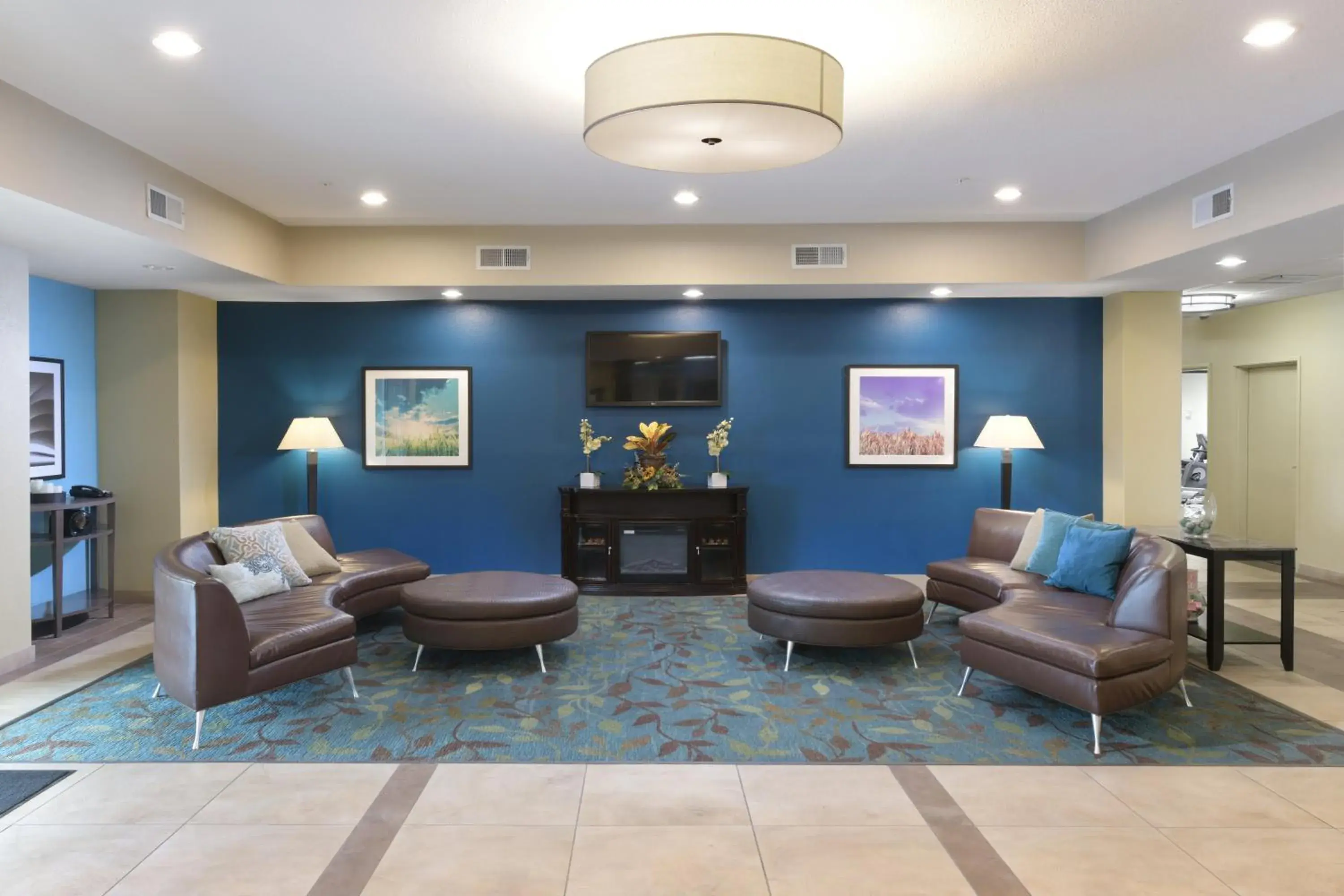 Property building, Lobby/Reception in Candlewood Suites Odessa, an IHG Hotel
