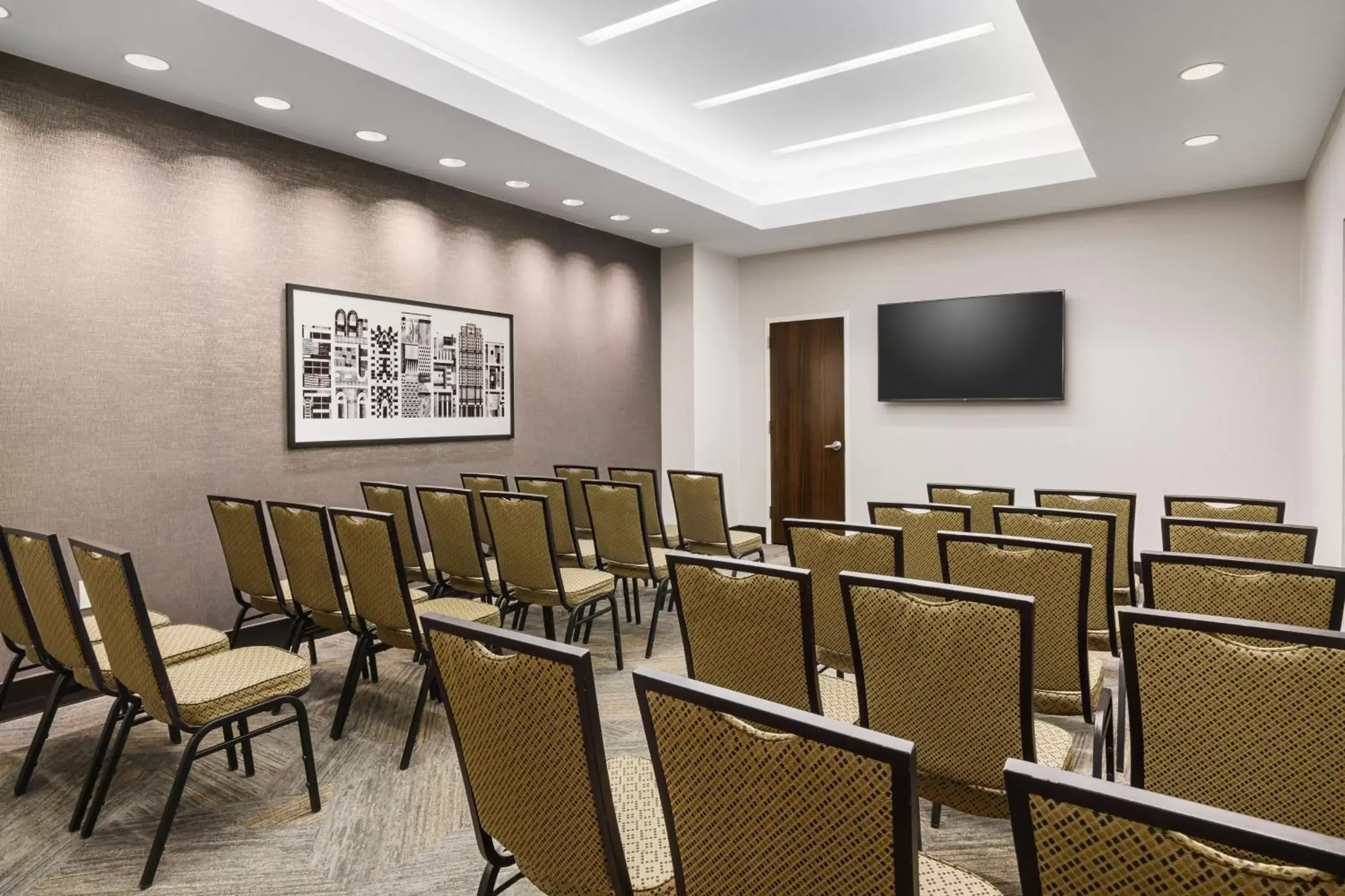 Meeting/conference room in Fairfield Inn & Suites by Marriott New York Midtown Manhattan/Penn Station