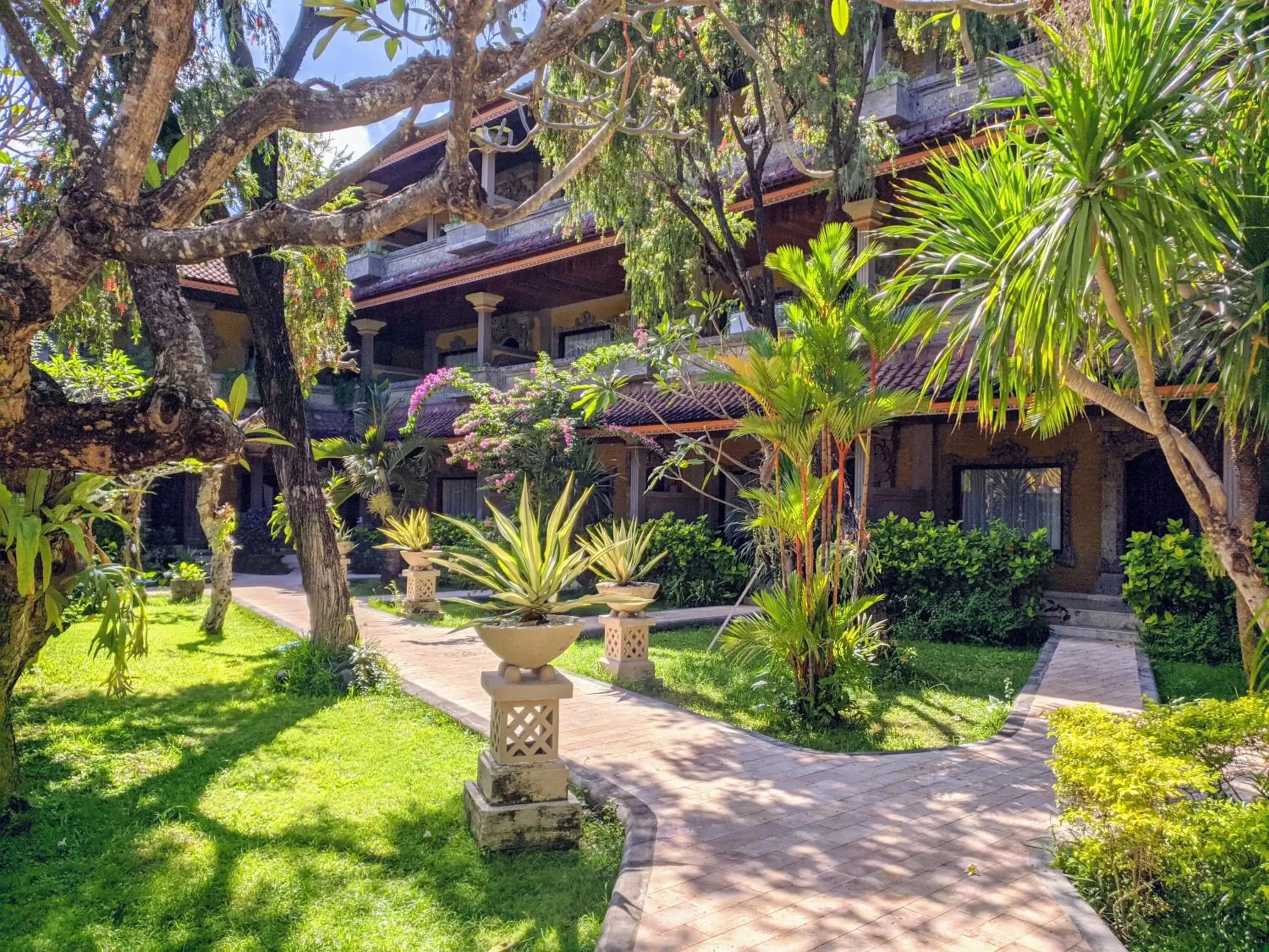 Garden view, Garden in Satriya Cottages