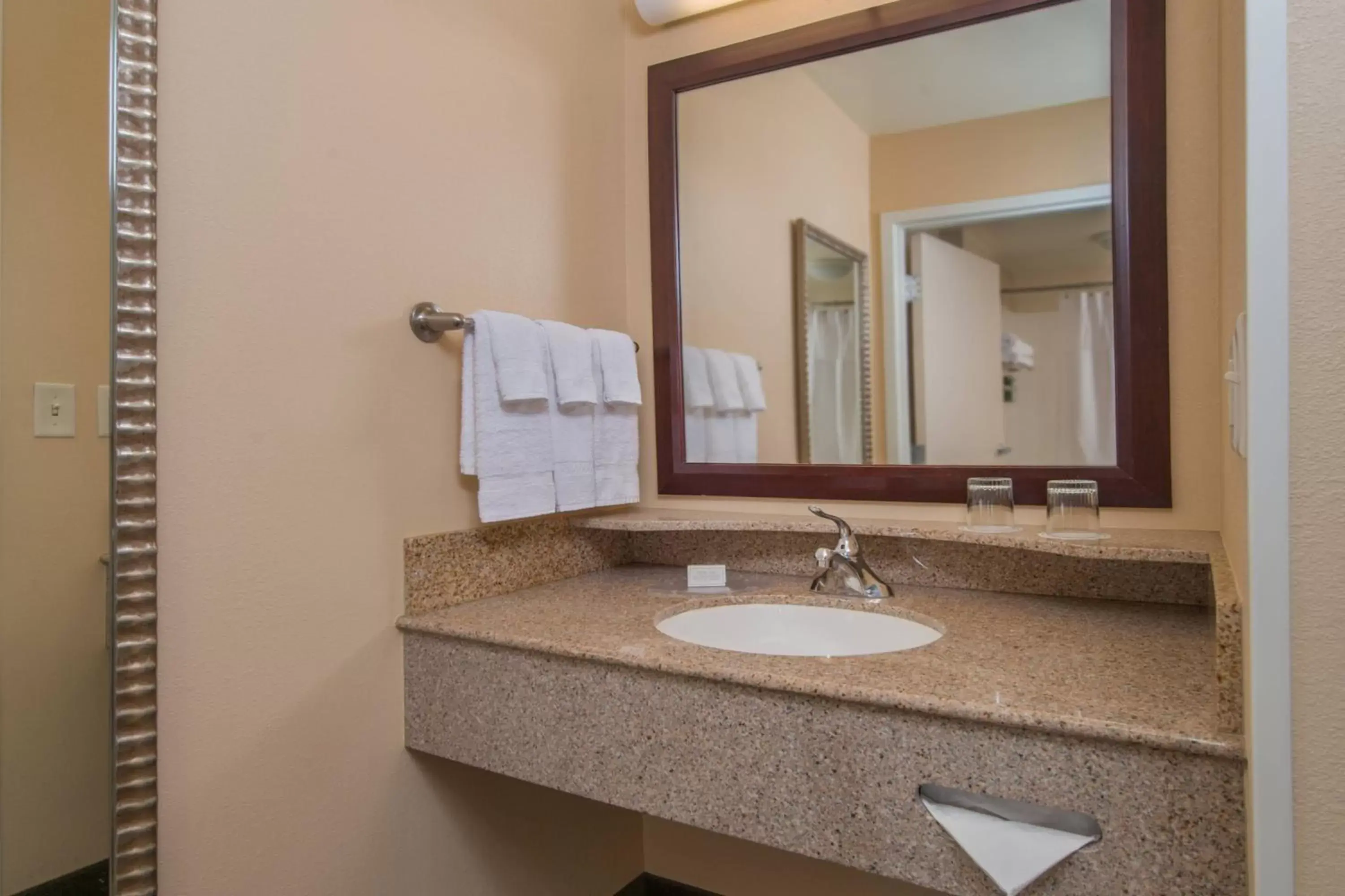 Bathroom in SpringHill Suites Hagerstown