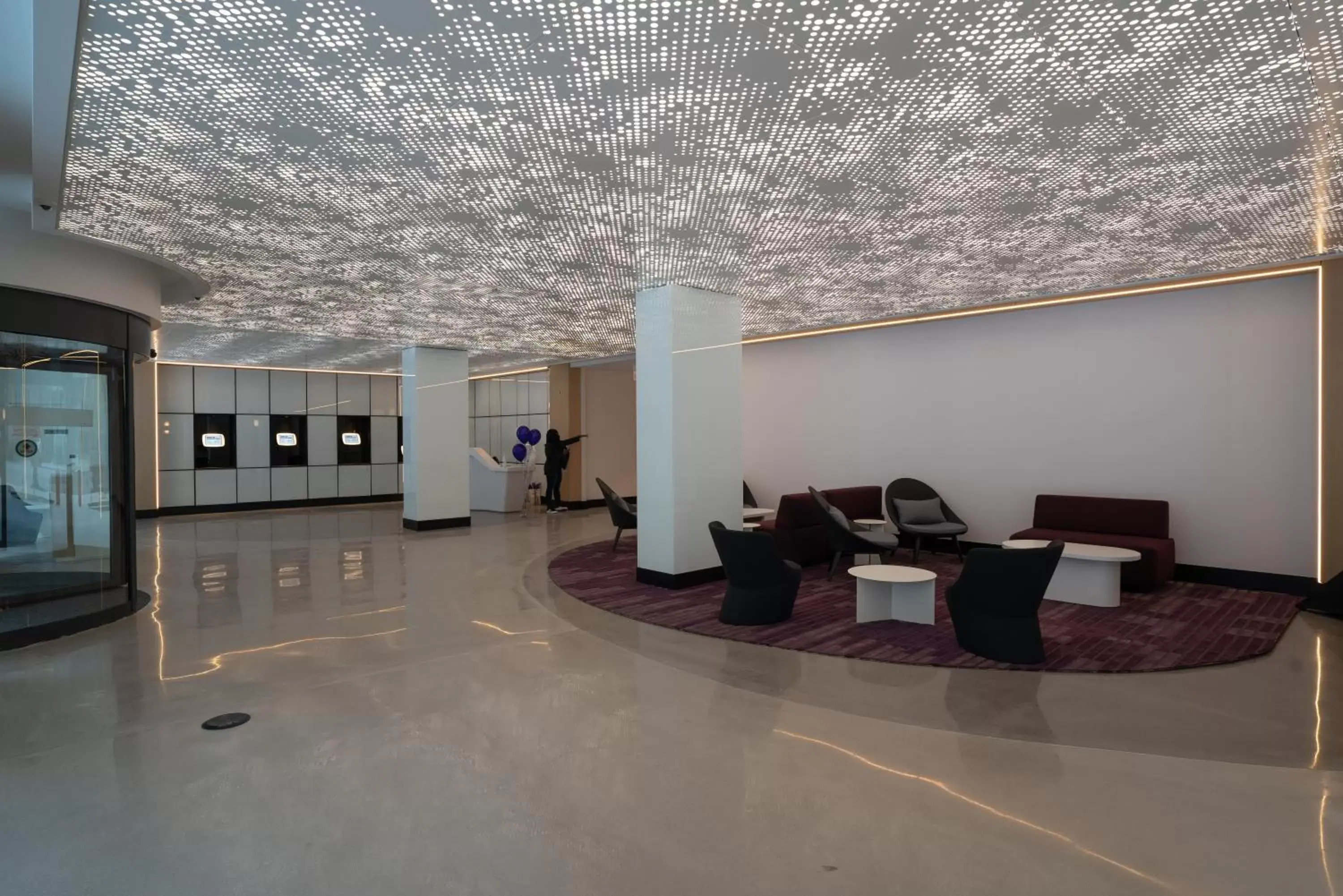 Lobby or reception in YOTEL Washington DC