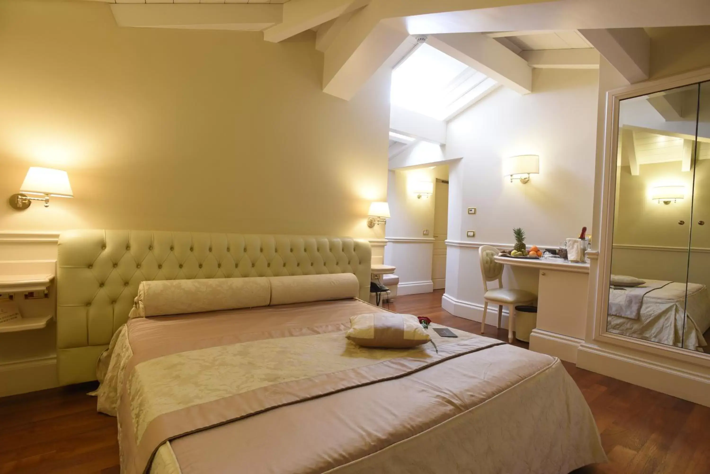 Bed in Suite Hotel Santa Chiara