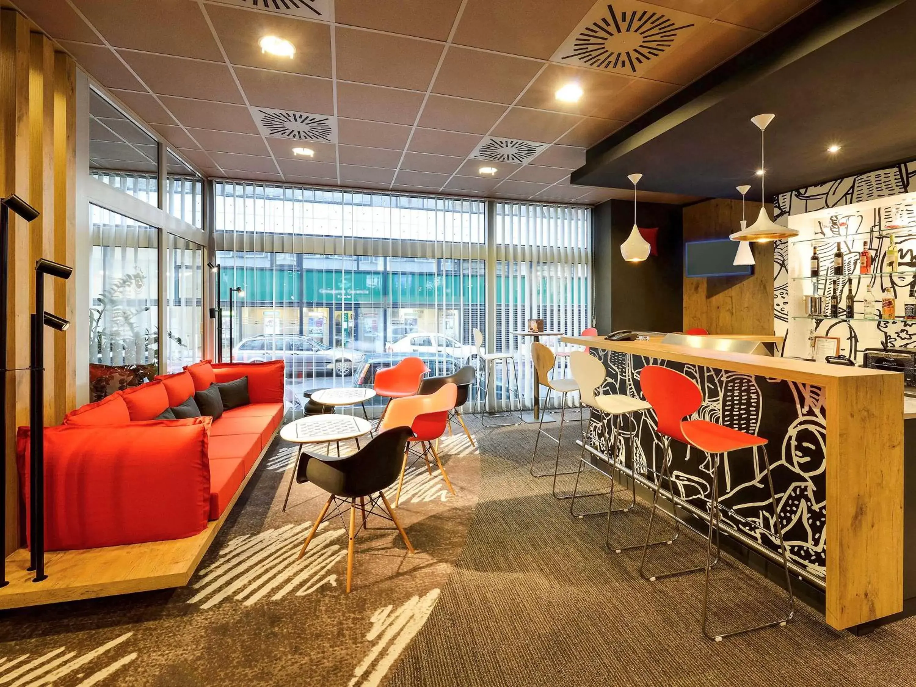 Restaurant/places to eat, Lounge/Bar in Ibis Budapest City