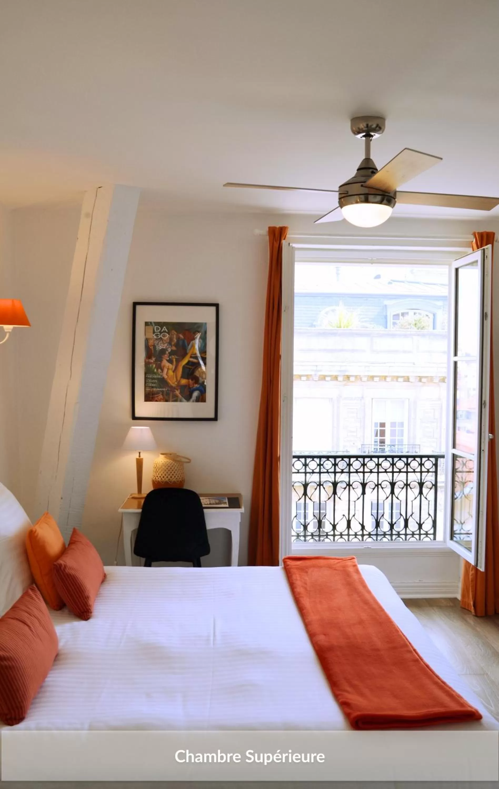 Bed in Hôtel & Espace Bien-être La Maison du Lierre