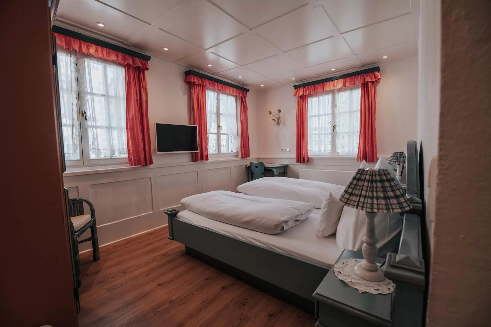 Photo of the whole room, Bed in Boutique Hotel am Rathaus - Reblaus