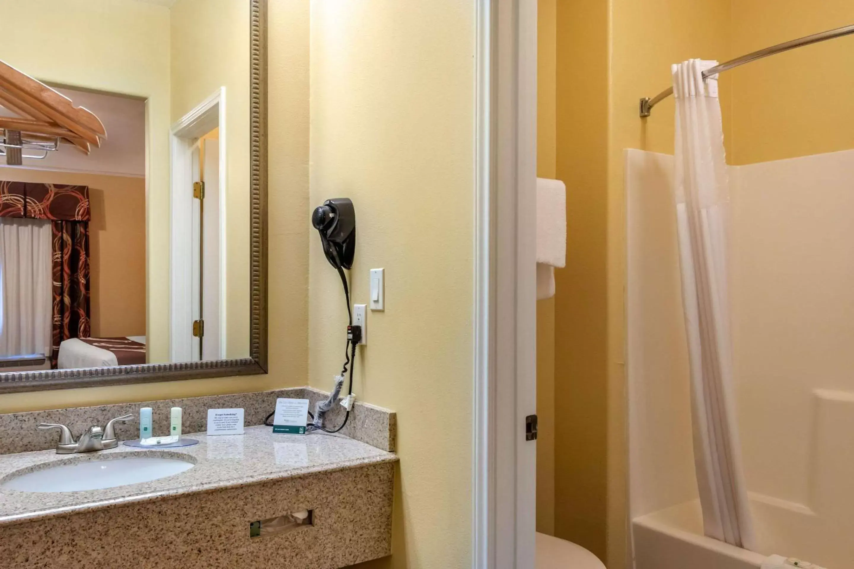 Photo of the whole room, Bathroom in Quality Inn & Suites at The Outlets Mercedes/Weslaco
